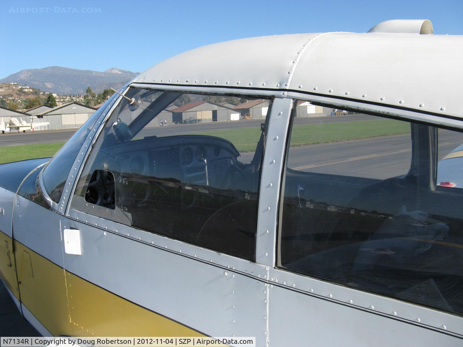N7134R, 1966 Piper PA-28-140 Cherokee C/N 28-21835, 1966 Piper PA-28-140 CHEROKEE, Lycoming O-320-E2A 150 Hp, panel