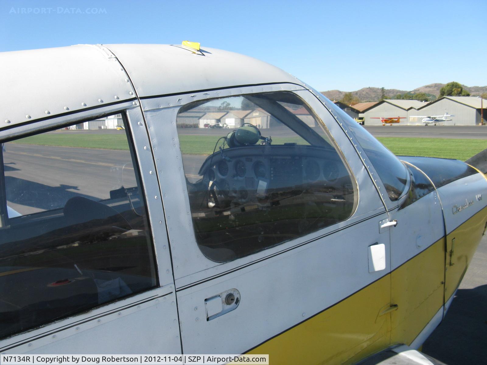 N7134R, 1966 Piper PA-28-140 Cherokee C/N 28-21835, 1966 Piper PA-28-140 CHEROKEE, Lycoming O-320-E2A 150 Hp, panel