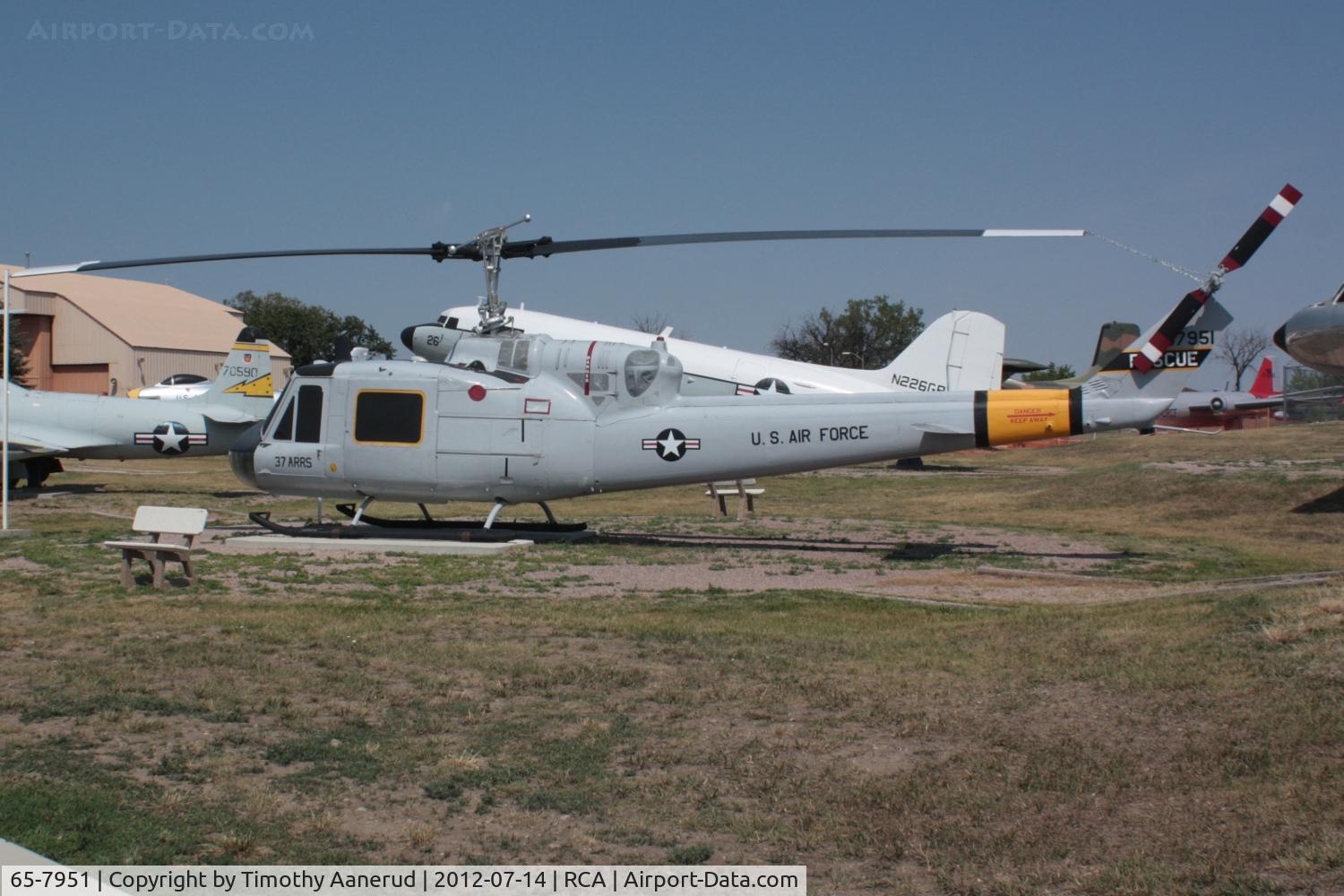 65-7951, 1965 Bell UH-1F Iroquois C/N 7092, 1965 Bell UH-1F, c/n: 7092