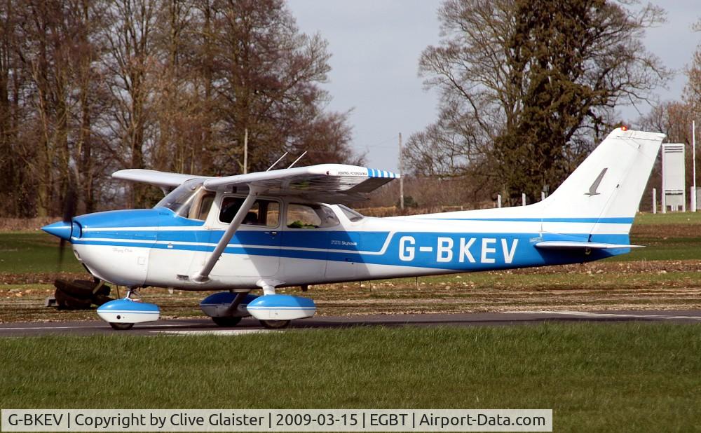 G-BKEV, 1976 Reims F172M Skyhawk Skyhawk C/N 1443, Ex: OO-CNE > PH-WLH > G-BKEV - Originally owned to, Wickwell UK Ltd in July 1982 and currently owned to and a trustee of, Derby Arrows since June 2005.