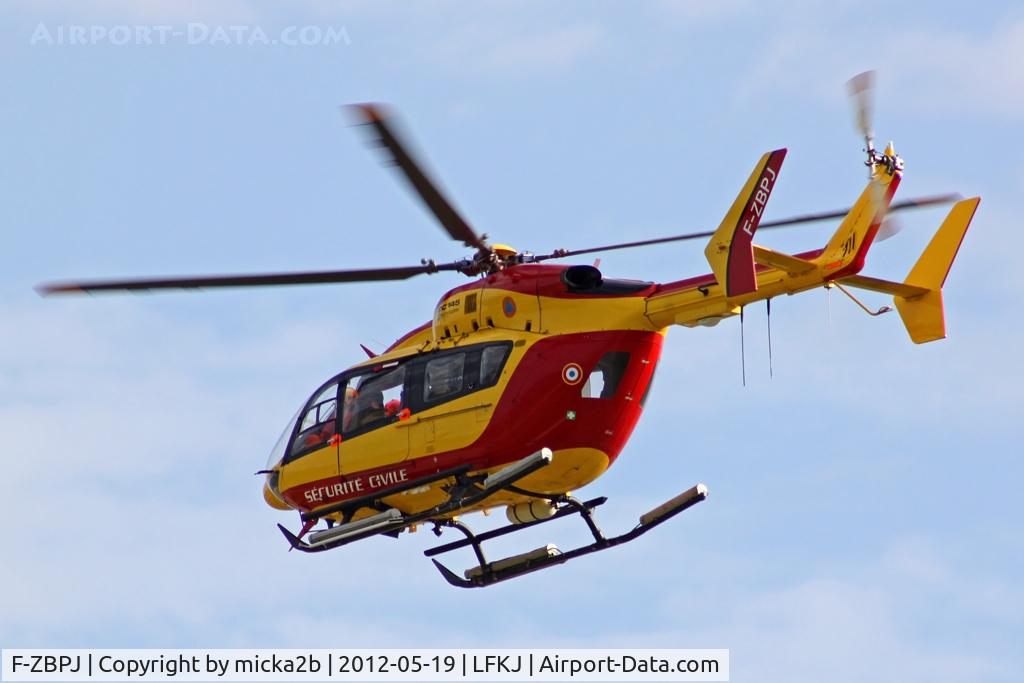 F-ZBPJ, Eurocopter-Kawasaki EC-145 (BK-117C-2) C/N 9017, In flight