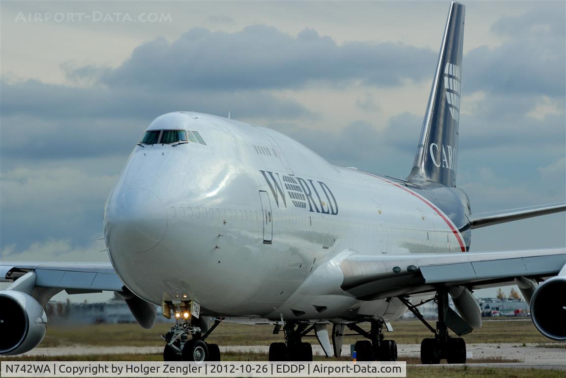 N742WA, 1995 Boeing 747-412 C/N 27071, Leaving taxiway November, rolling along W1 to holding point 08L.