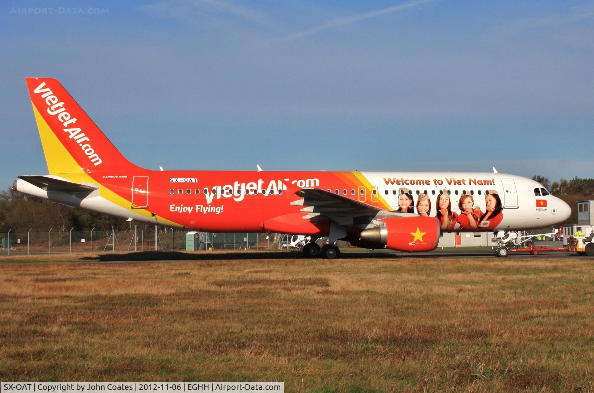 SX-OAT, 2010 Airbus A320-214 C/N 4190, Taxiing for departure on delivery to Vietjet Air after respray.  To be VN-A689