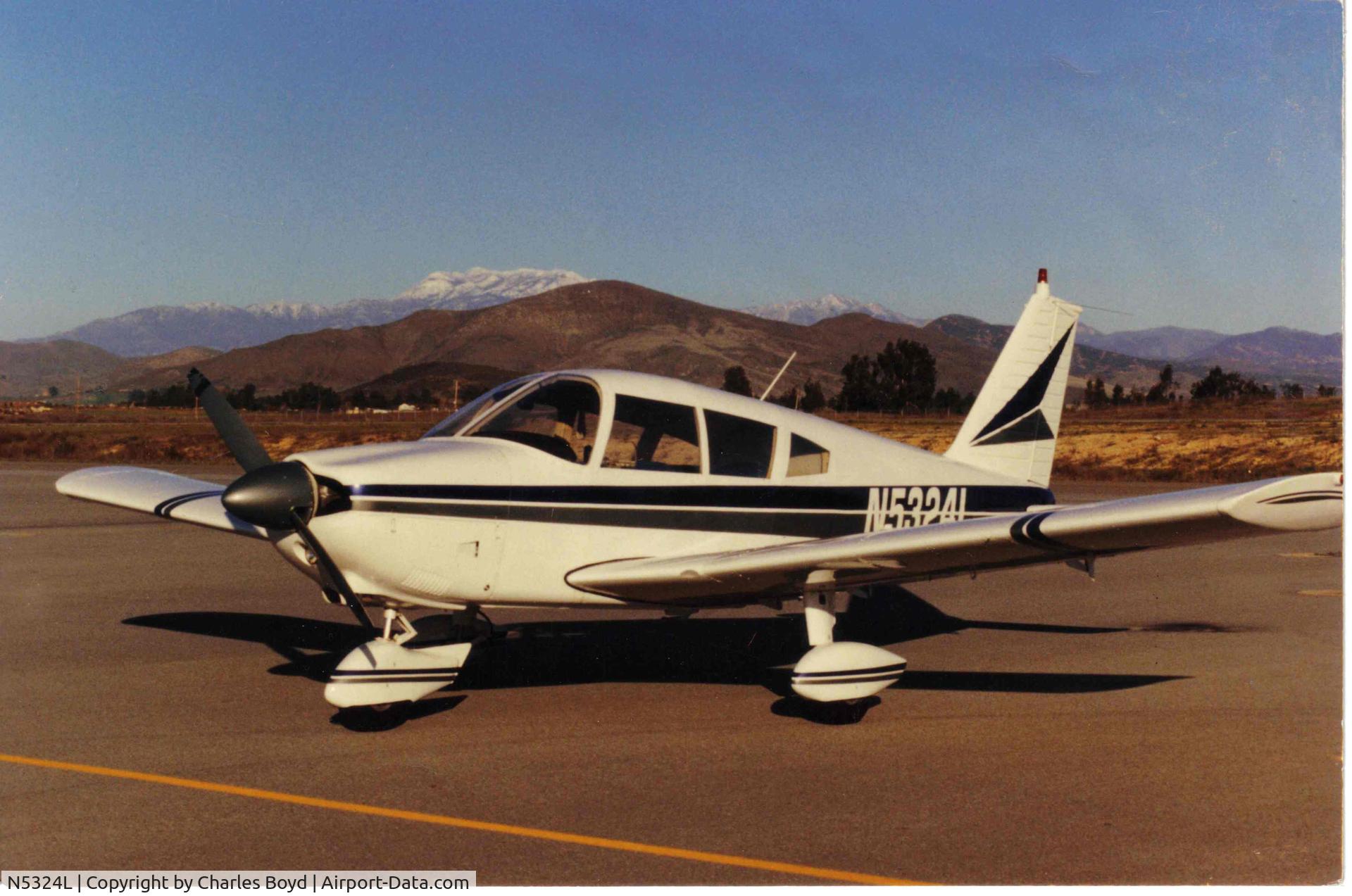 N5324L, 1968 Piper PA-28-180 C/N 28-4627, French Valley Airport 2001