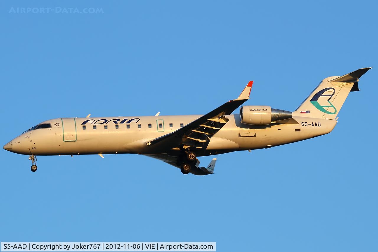 S5-AAD, 1997 Canadair CRJ-200LR (CL-600-2B19) C/N 7166, Adria Airways