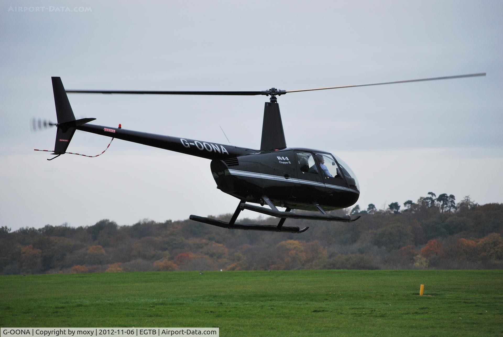 G-OONA, 2005 Robinson R44 Clipper II C/N 10907, Robinson R44 Clipper II at Wycombe Air Park