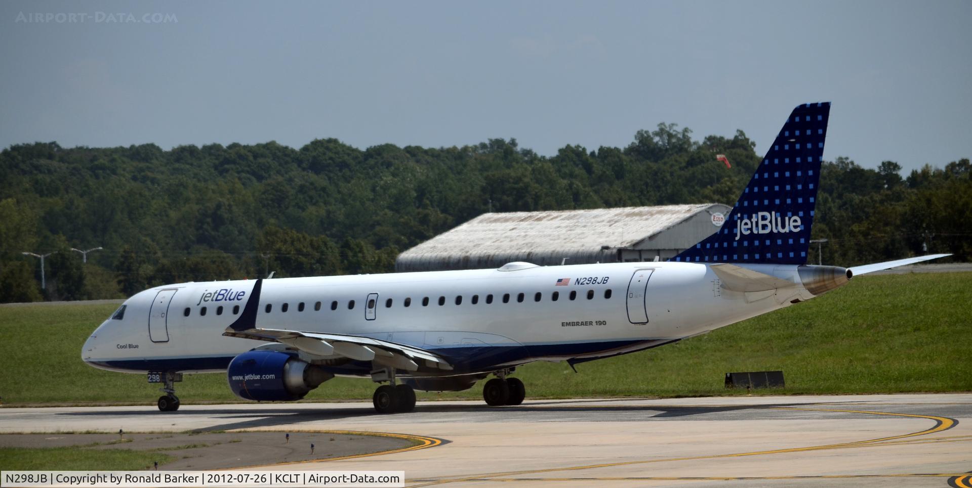 N298JB, 2009 Embraer 190AR (ERJ-190-100IGW) C/N 19000249, Taxi CLT