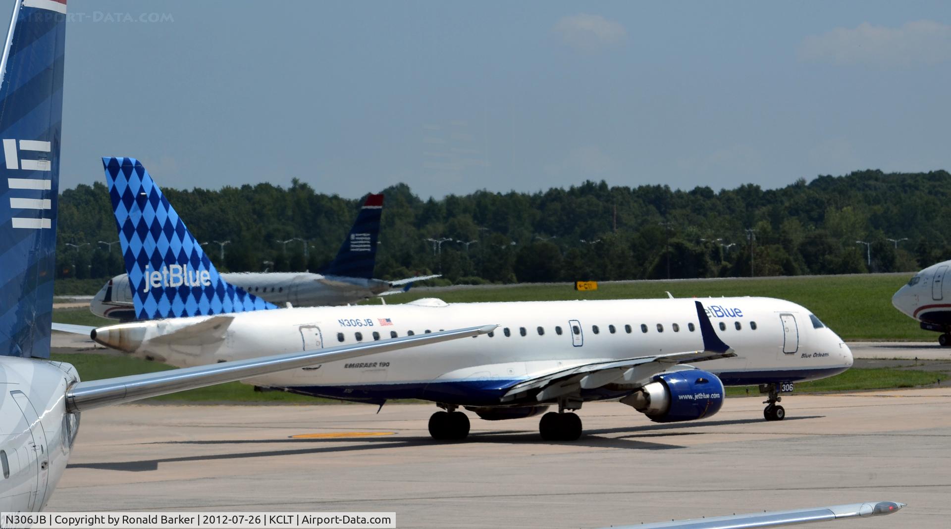 N306JB, 2009 Embraer ERJ-190-100 IGW 190AR C/N 19000272, Taxi CLT