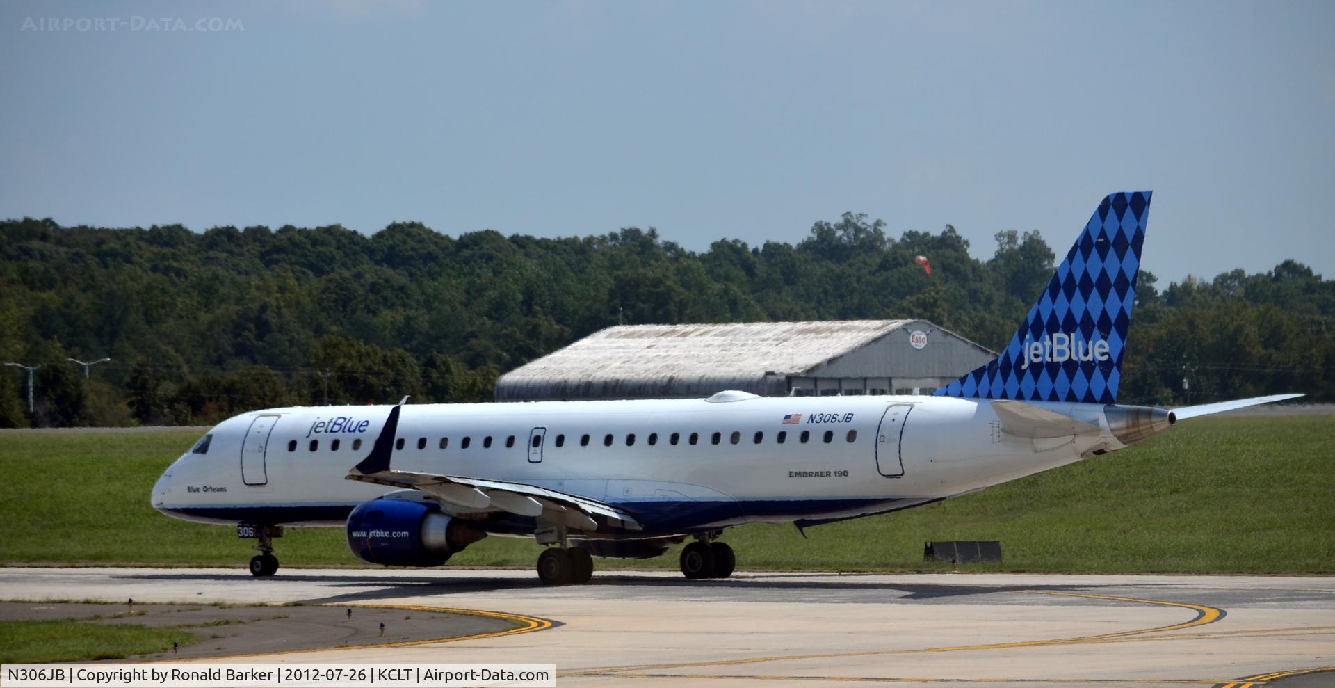 N306JB, 2009 Embraer ERJ-190-100 IGW 190AR C/N 19000272, Taxi CLT