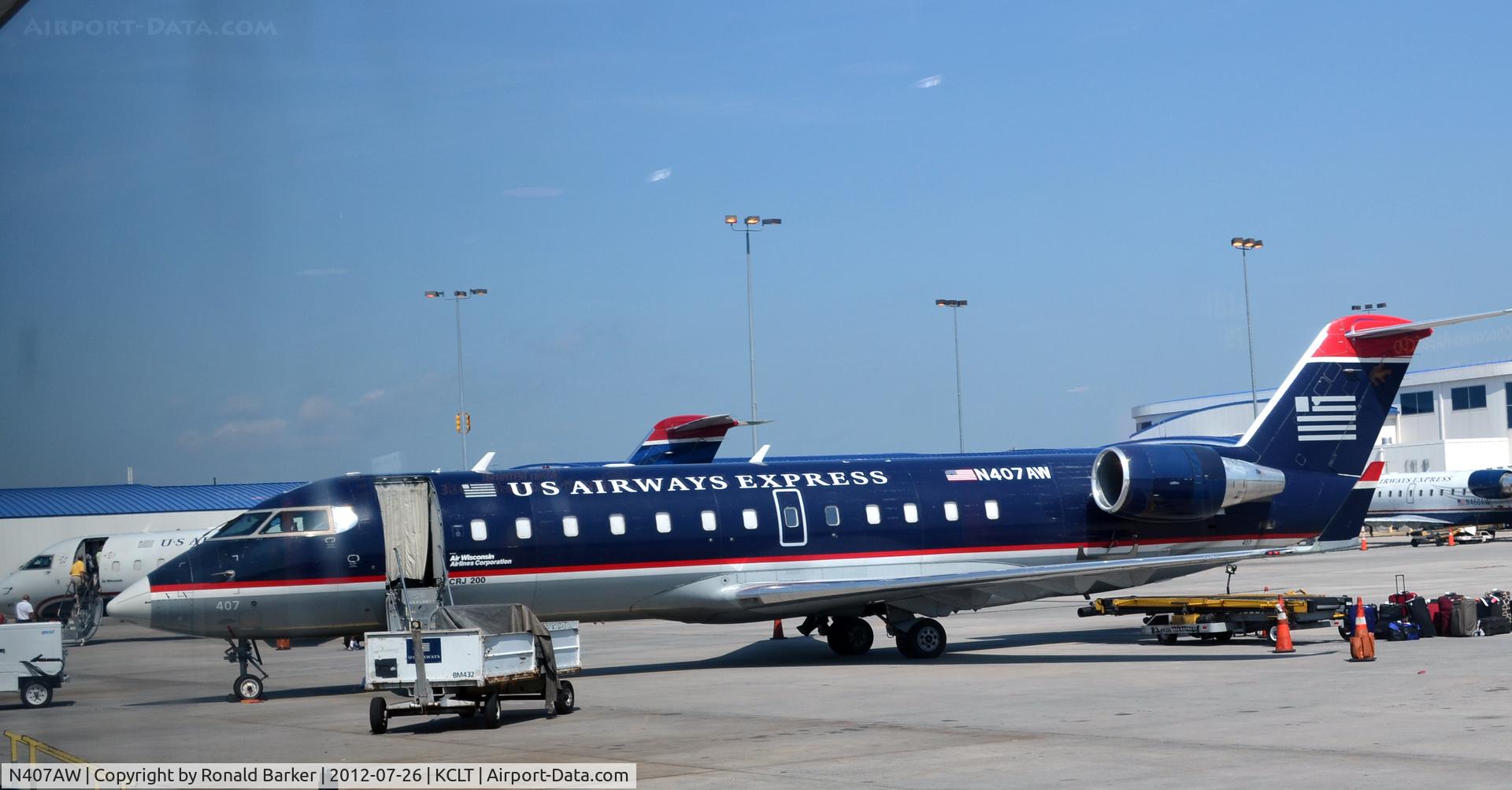 N407AW, 2000 Canadair CL-600-2B19 Regional Jet CRJ-200LR C/N 7424, CLT
