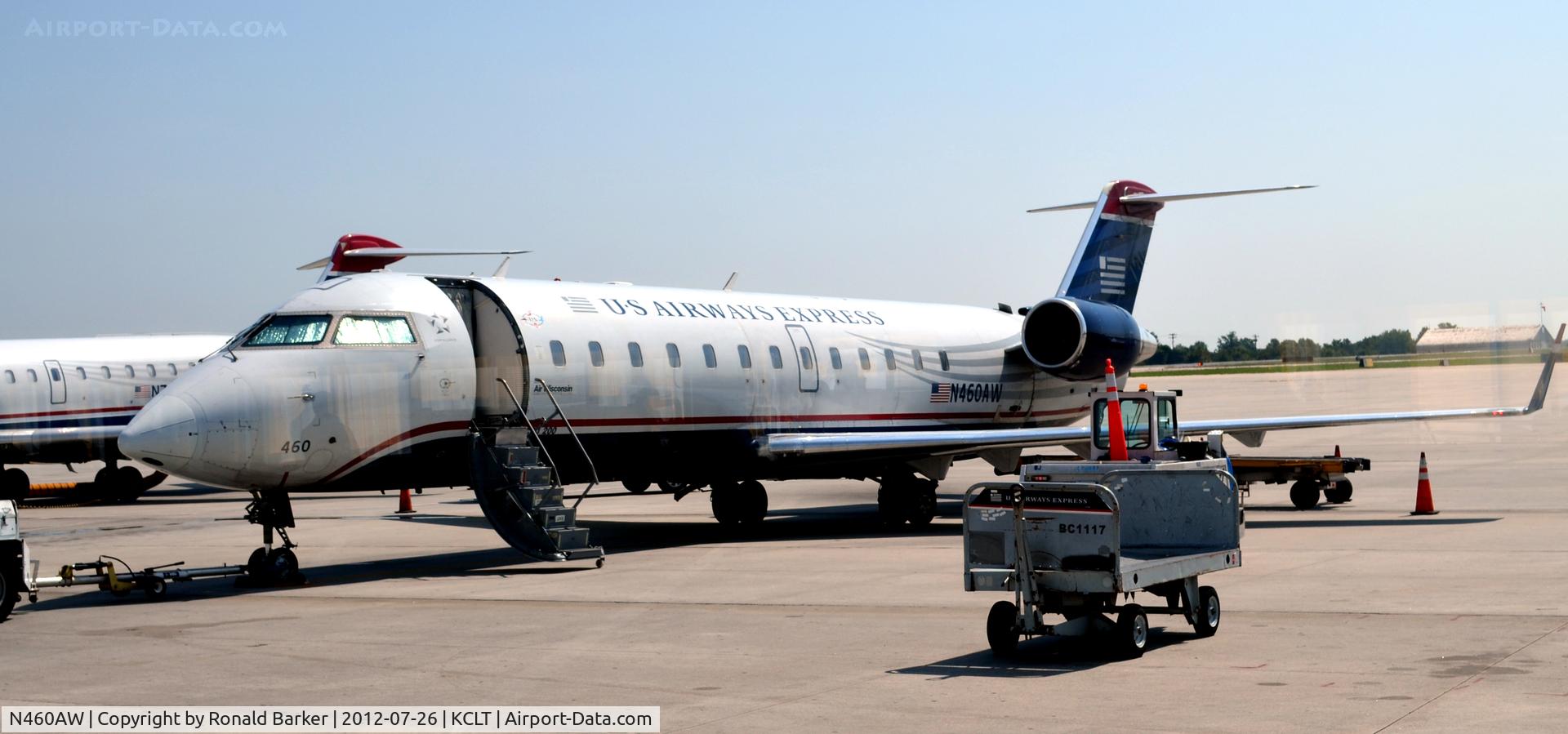 N460AW, 2003 Canadair CRJ-200LR (CL-600-2B19) C/N 7867, CLT