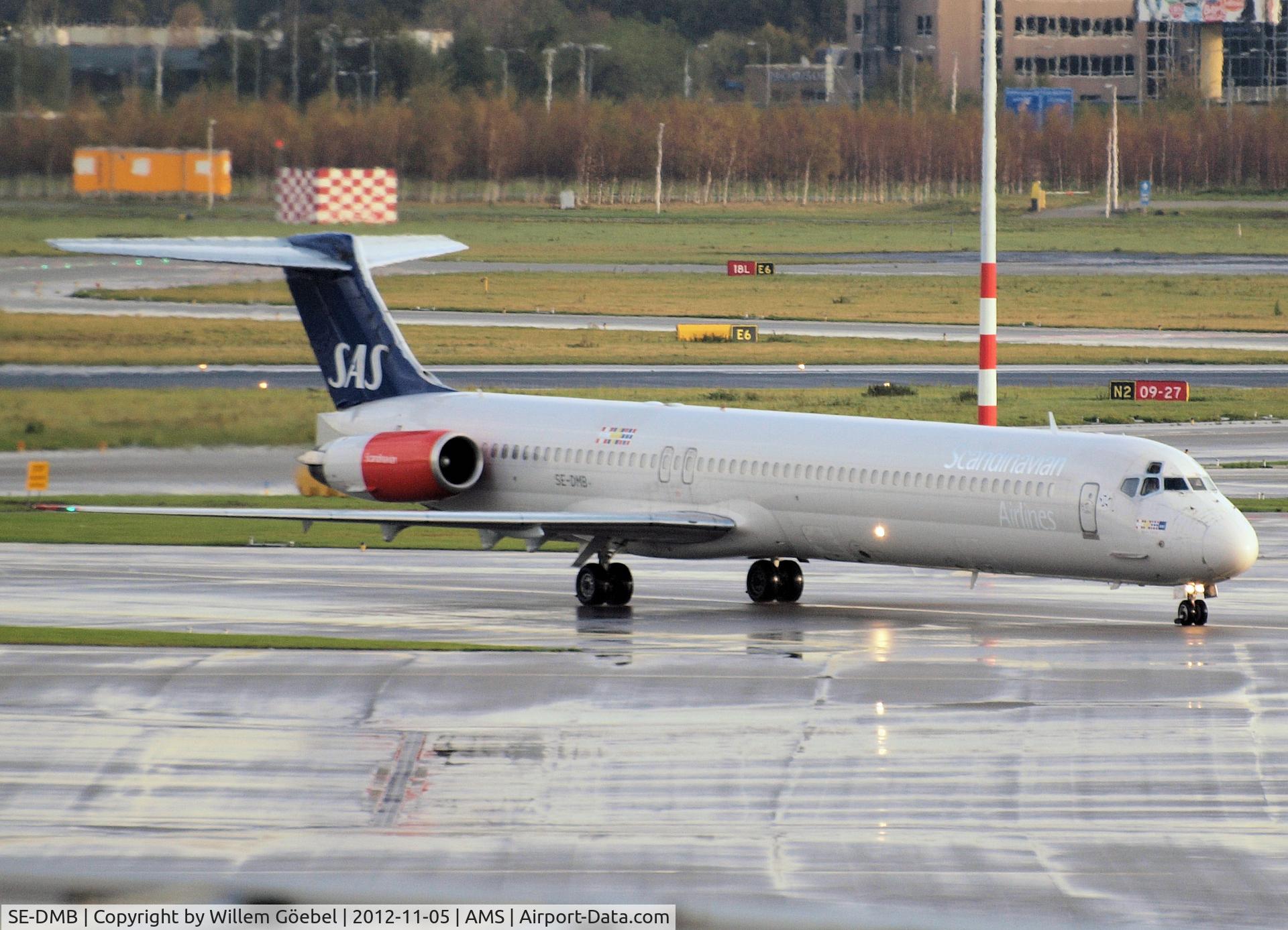 SE-DMB, 1991 McDonnell Douglas MD-81 (DC-9-81) C/N 53314, Taxi to the gate of Schiphol Airport