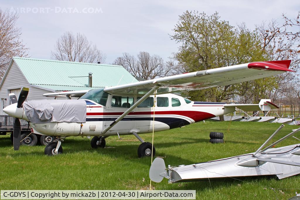 C-GDYS, 2002 Guy Bernier G-BAIR-7T C/N 002, Parked