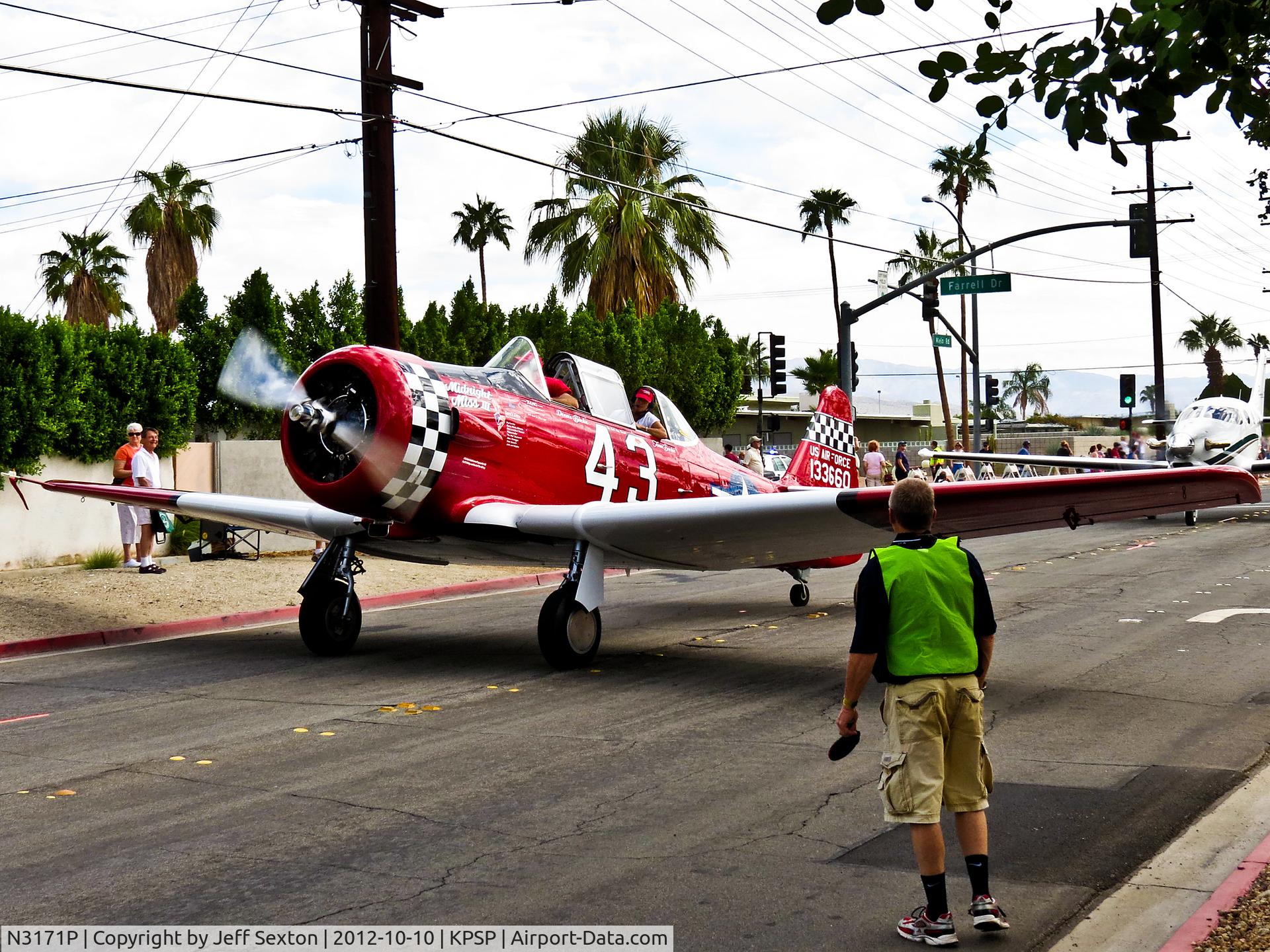 N3171P, 1941 North American AT-6 C/N 7320, AOPA 2012 Parade at Palm Springs.