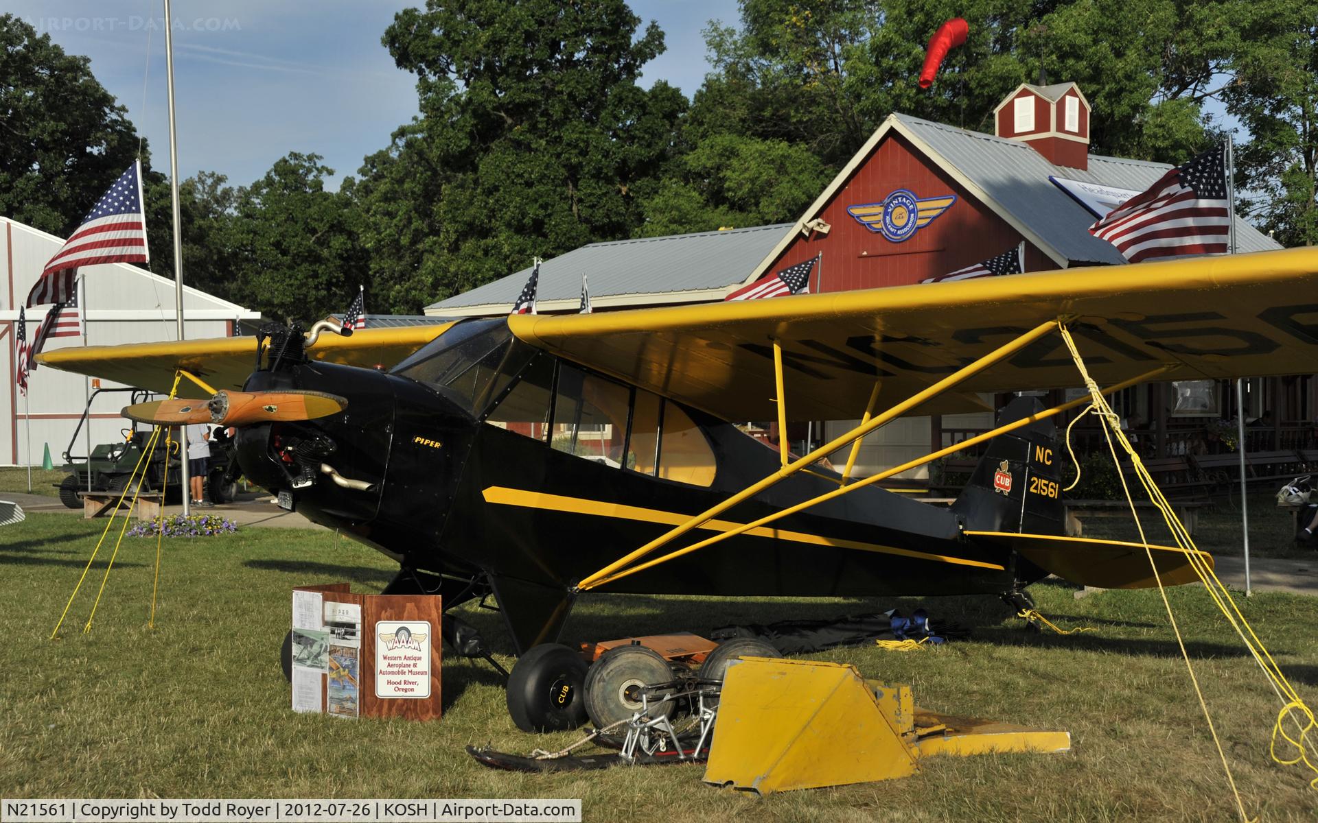 N21561, 1938 Piper J3P C/N 2474, Airventure 2012