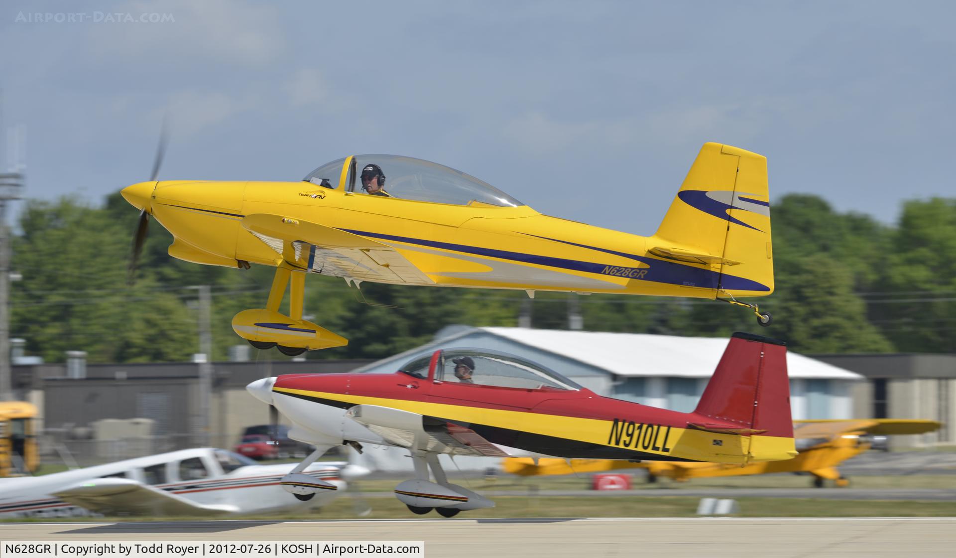 N628GR, 2000 Vans RV-8 C/N 80745, Airventure 2012