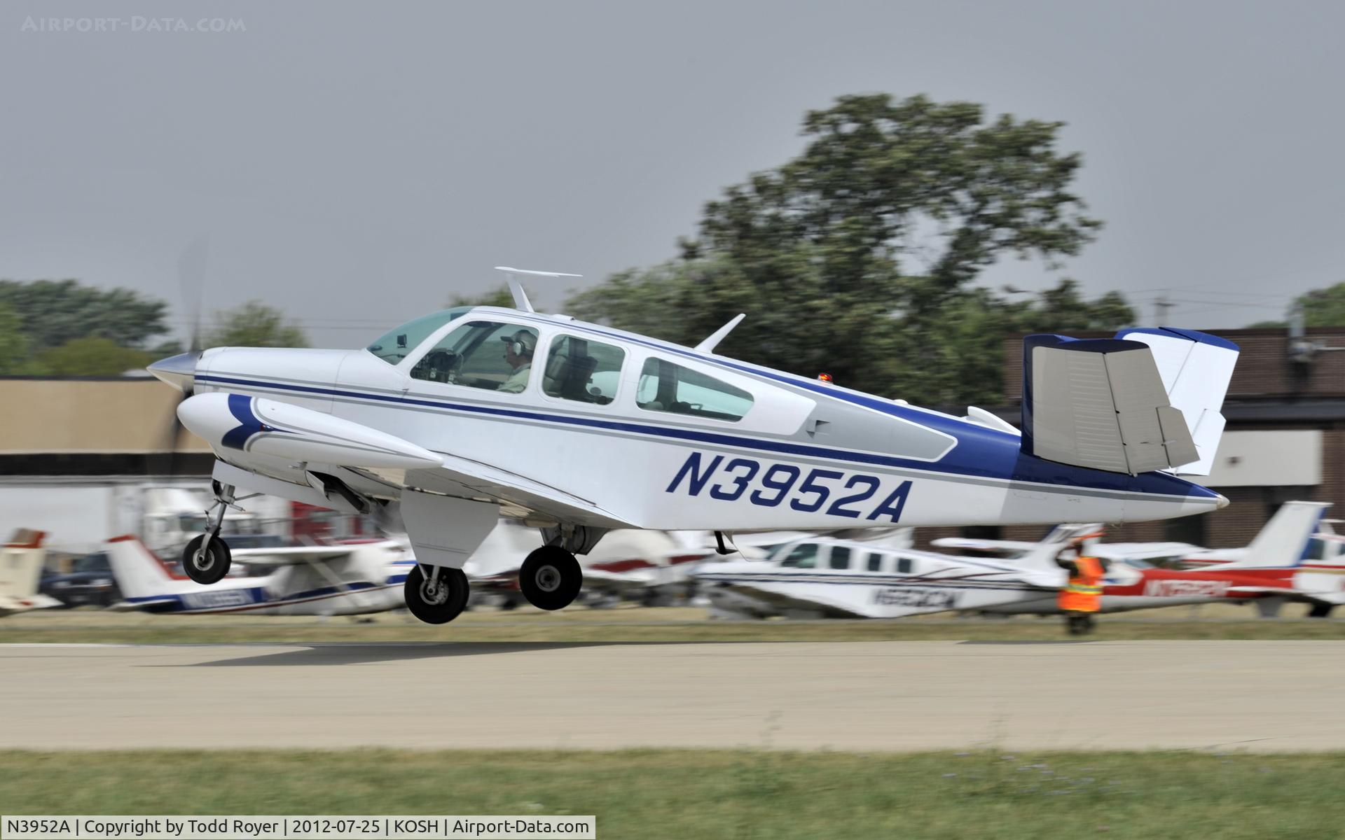 N3952A, 1969 Beech V35B Bonanza C/N D-9090, Airventure 2012