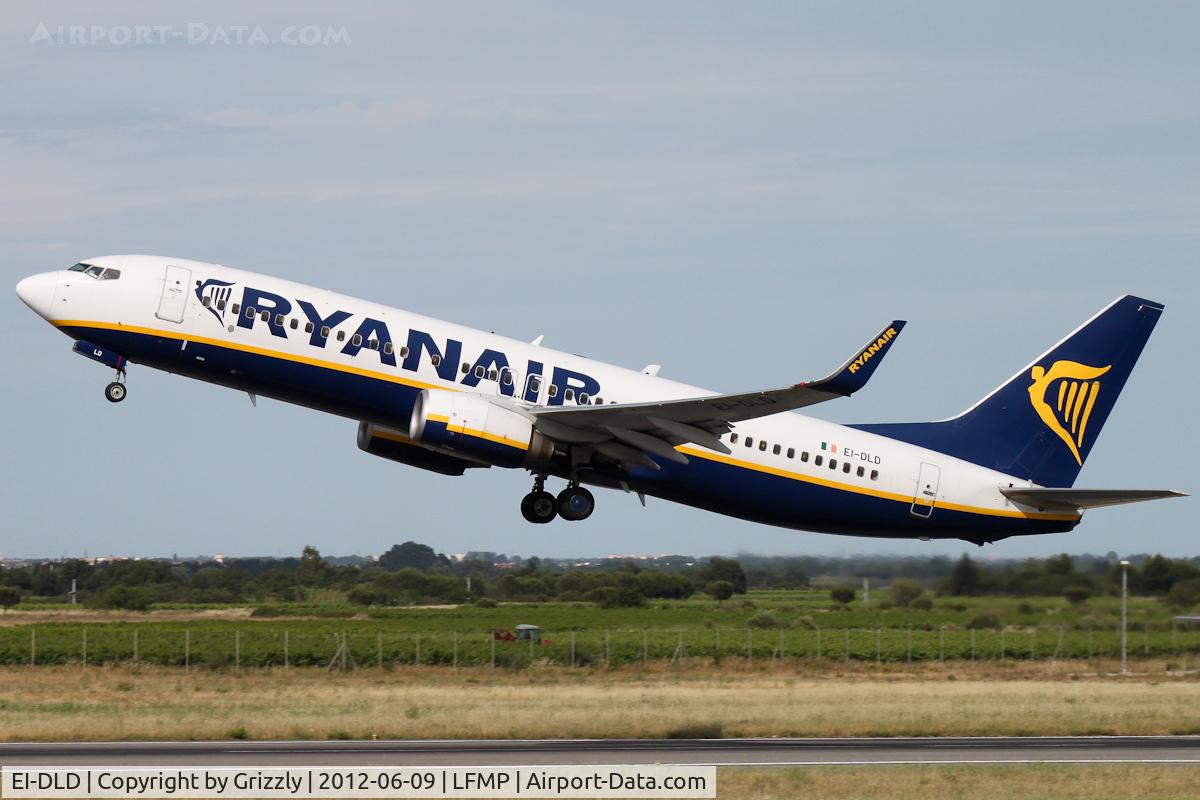 EI-DLD, 2005 Boeing 737-8AS C/N 33825, RYR68D taking off rwy 33 to Charleroi