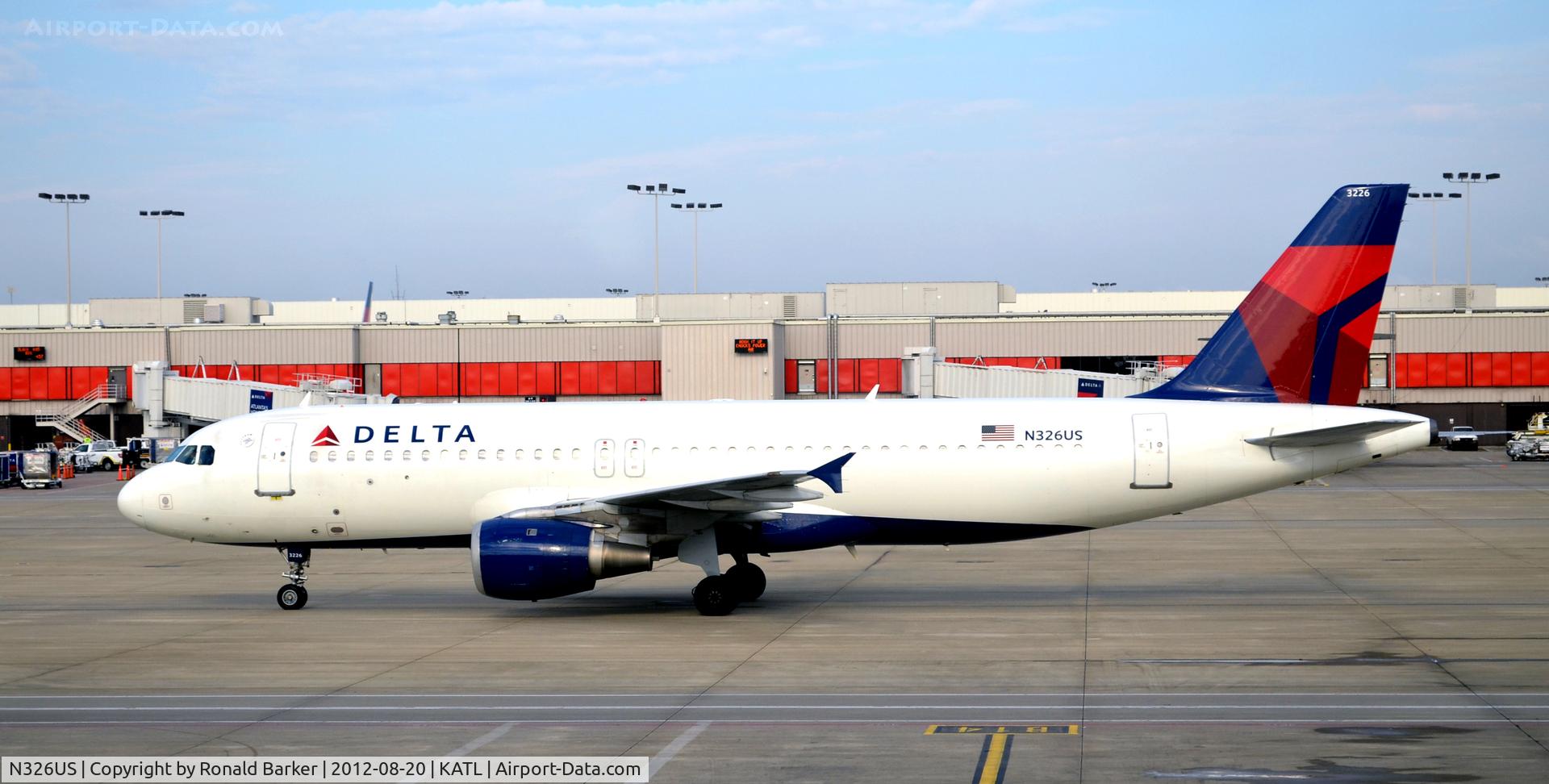N326US, 1992 Airbus A320-211 C/N 282, Taxi ATL