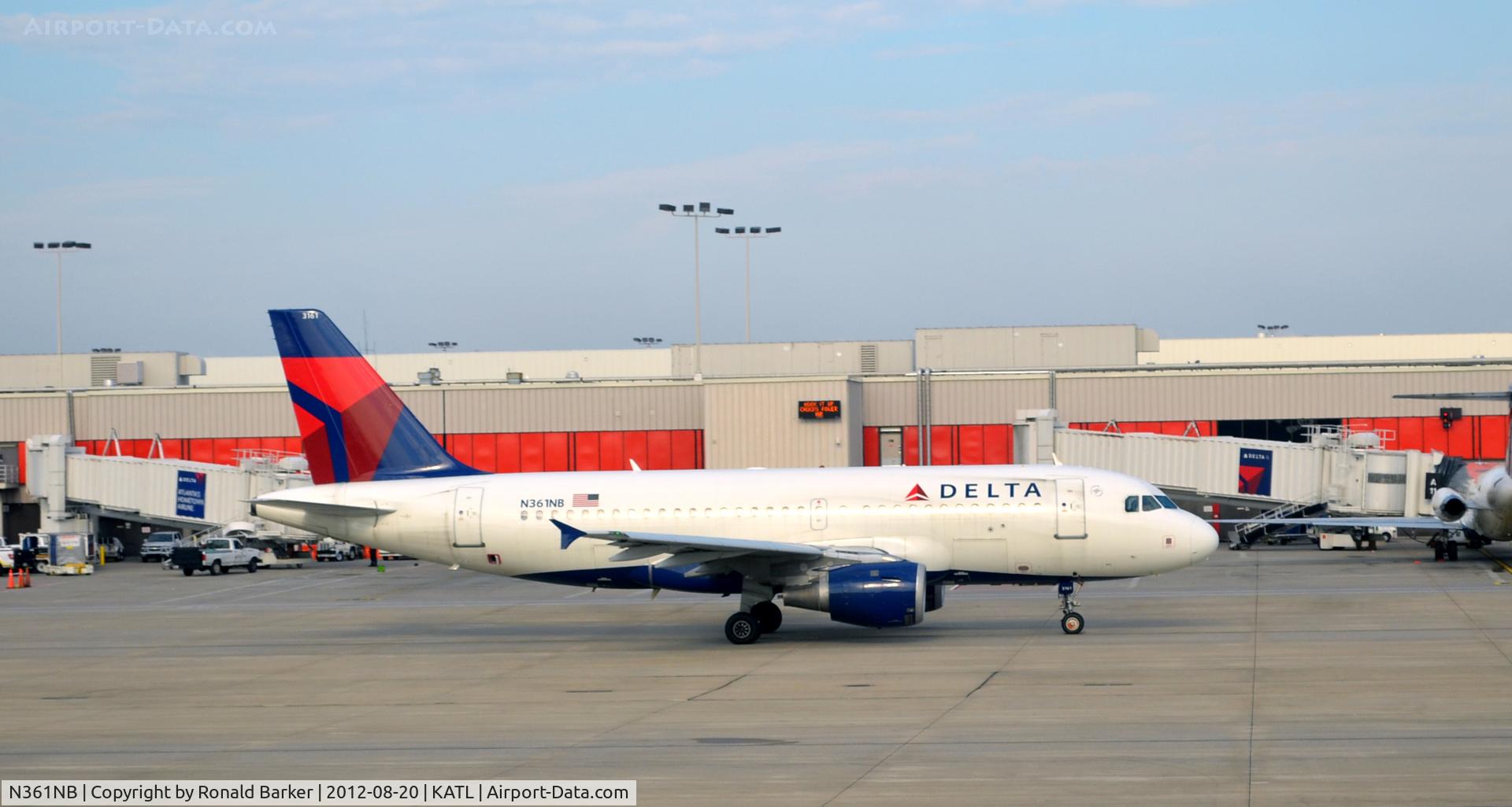 N361NB, 2003 Airbus A319-114 C/N 1976, Taxi ATL