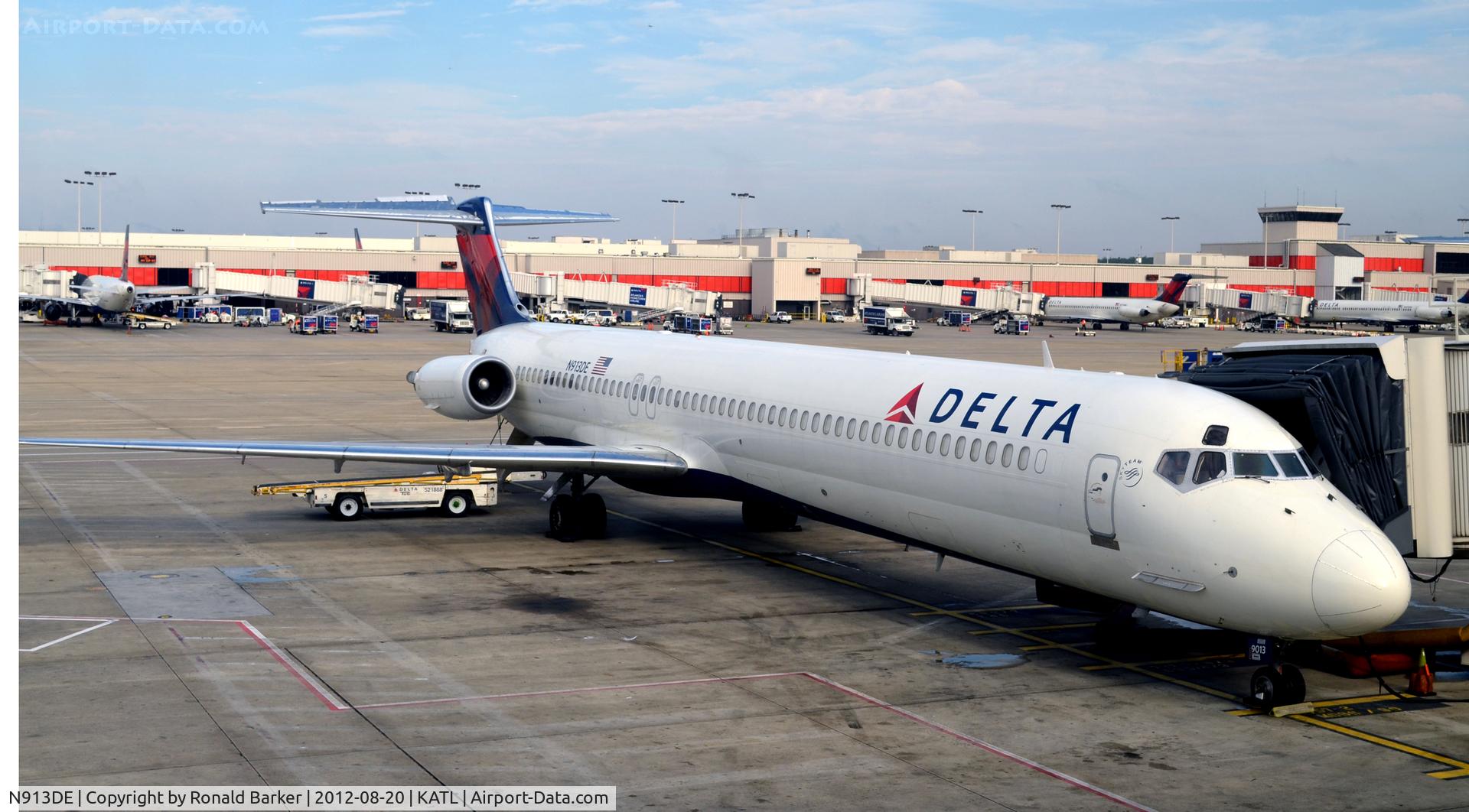 N913DE, 1993 McDonnell Douglas MD-88 C/N 49956, Atlanta