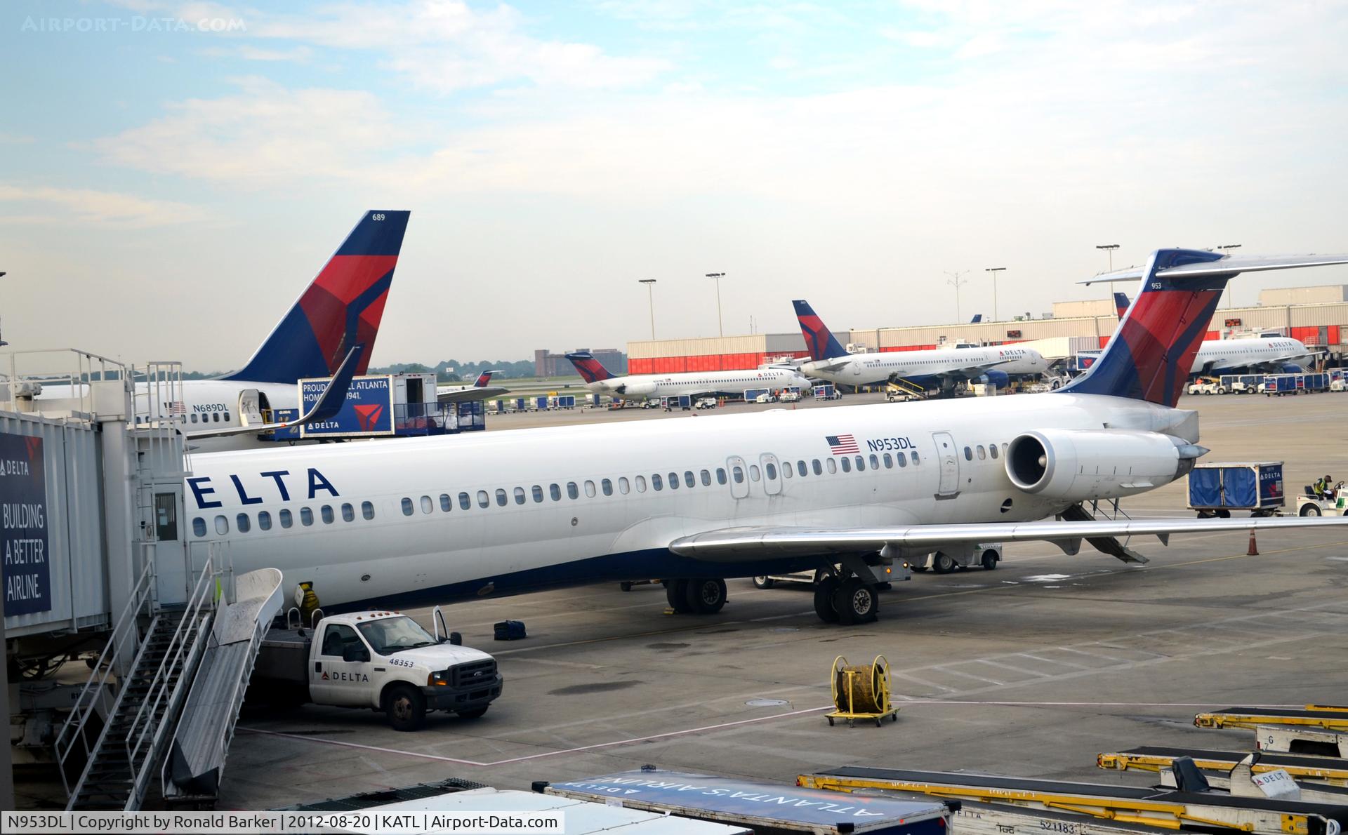 N953DL, 1990 McDonnell Douglas MD-88 C/N 49884, Atlanta