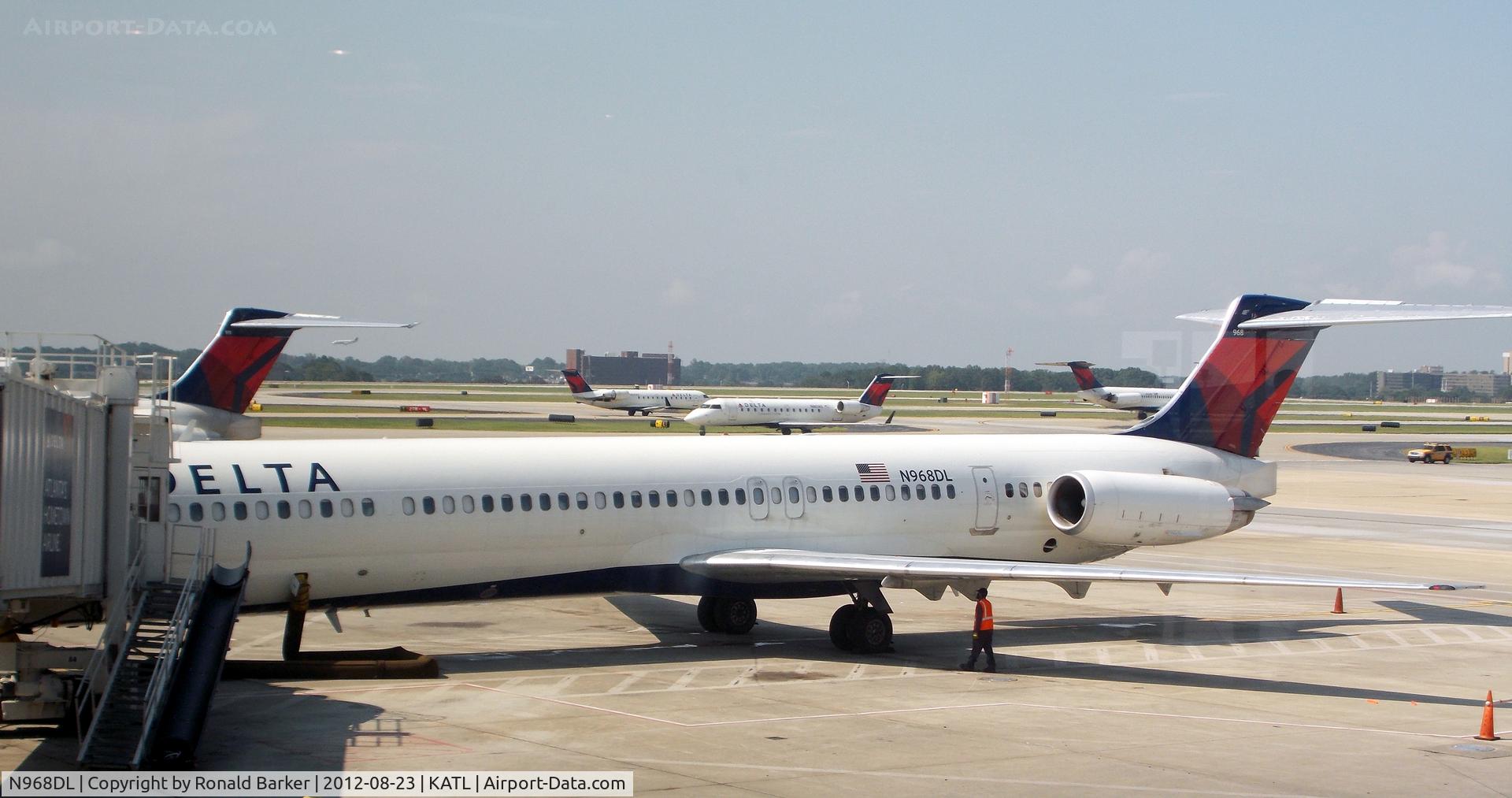 N968DL, 1990 McDonnell Douglas MD-88 C/N 53161, Atlanta