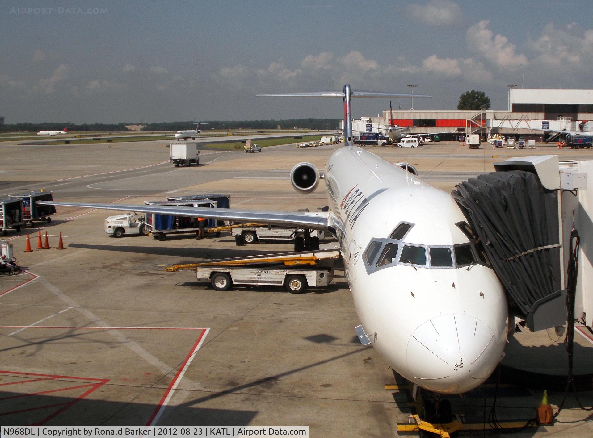 N968DL, 1990 McDonnell Douglas MD-88 C/N 53161, Atlanta