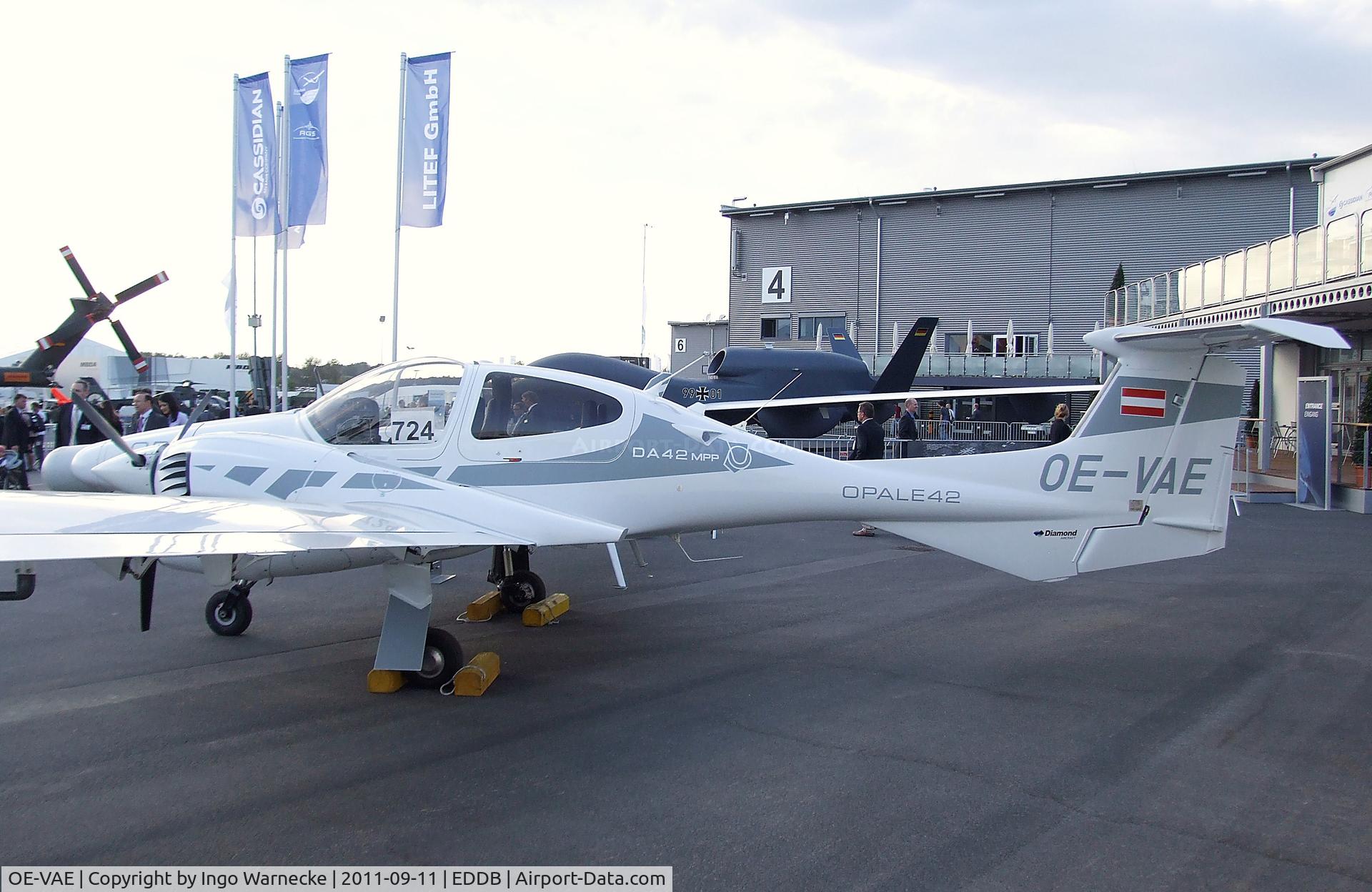 OE-VAE, Diamond DA-42 Twin Star C/N 42.339, Diamond DA-42 MPP OPALE42 at the ILA 2012, Berlin