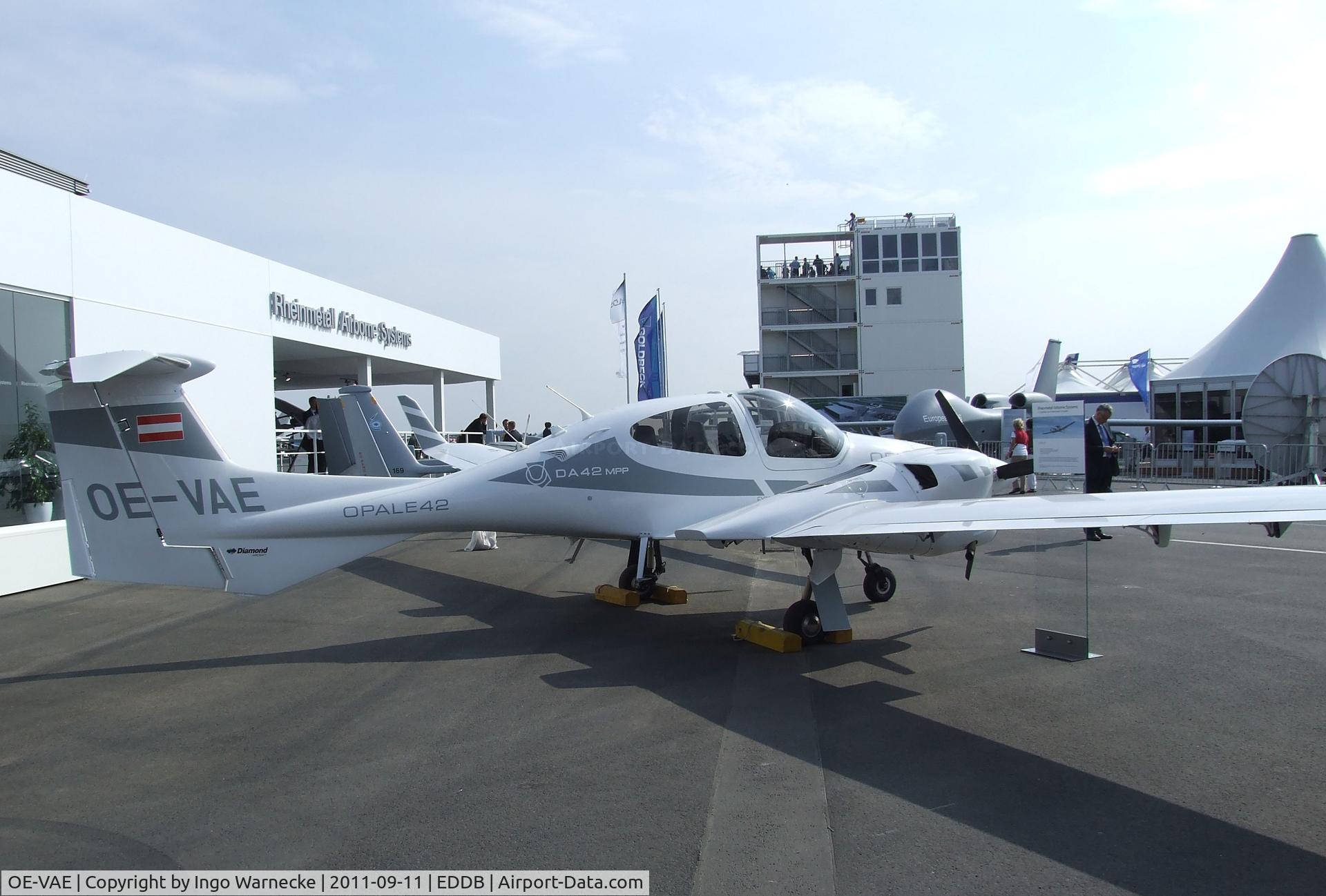 OE-VAE, Diamond DA-42 Twin Star C/N 42.339, Diamond DA-42 MPP OPALE42 at the ILA 2012, Berlin