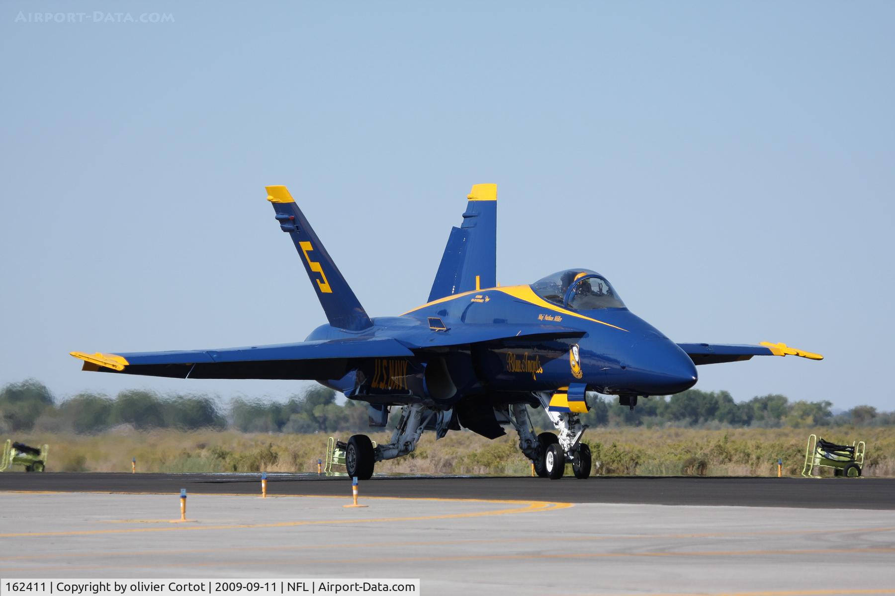 162411, McDonnell Douglas F/A-18A Hornet C/N 0243, Fallon airshow 2009
