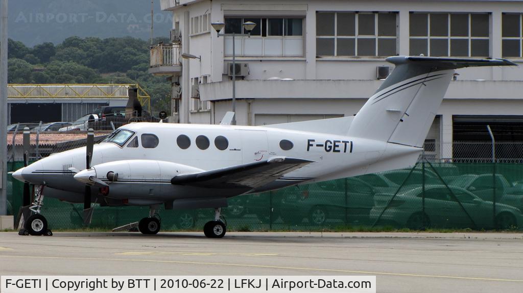 F-GETI, 1979 Beech F90 King Air C/N LA-19, Parked