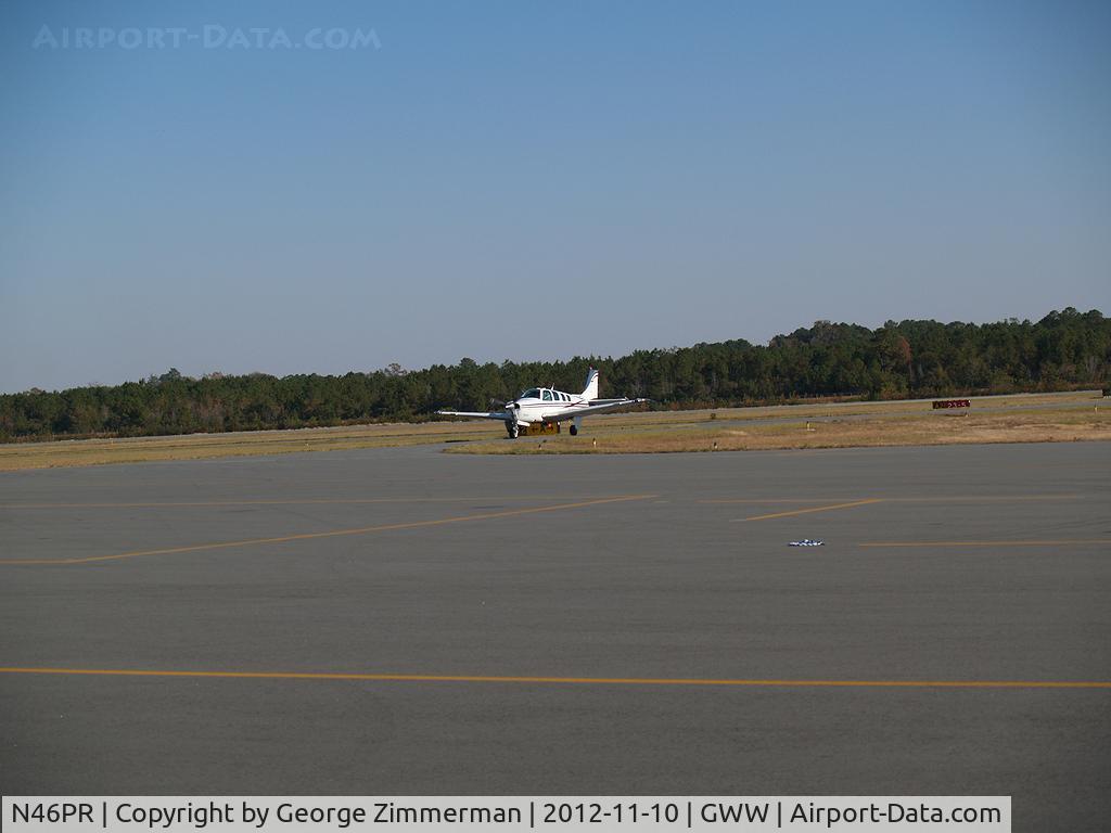 N46PR, 2000 Raytheon Aircraft Company A36 Bonanza C/N E-3320, Taxi to apron parking