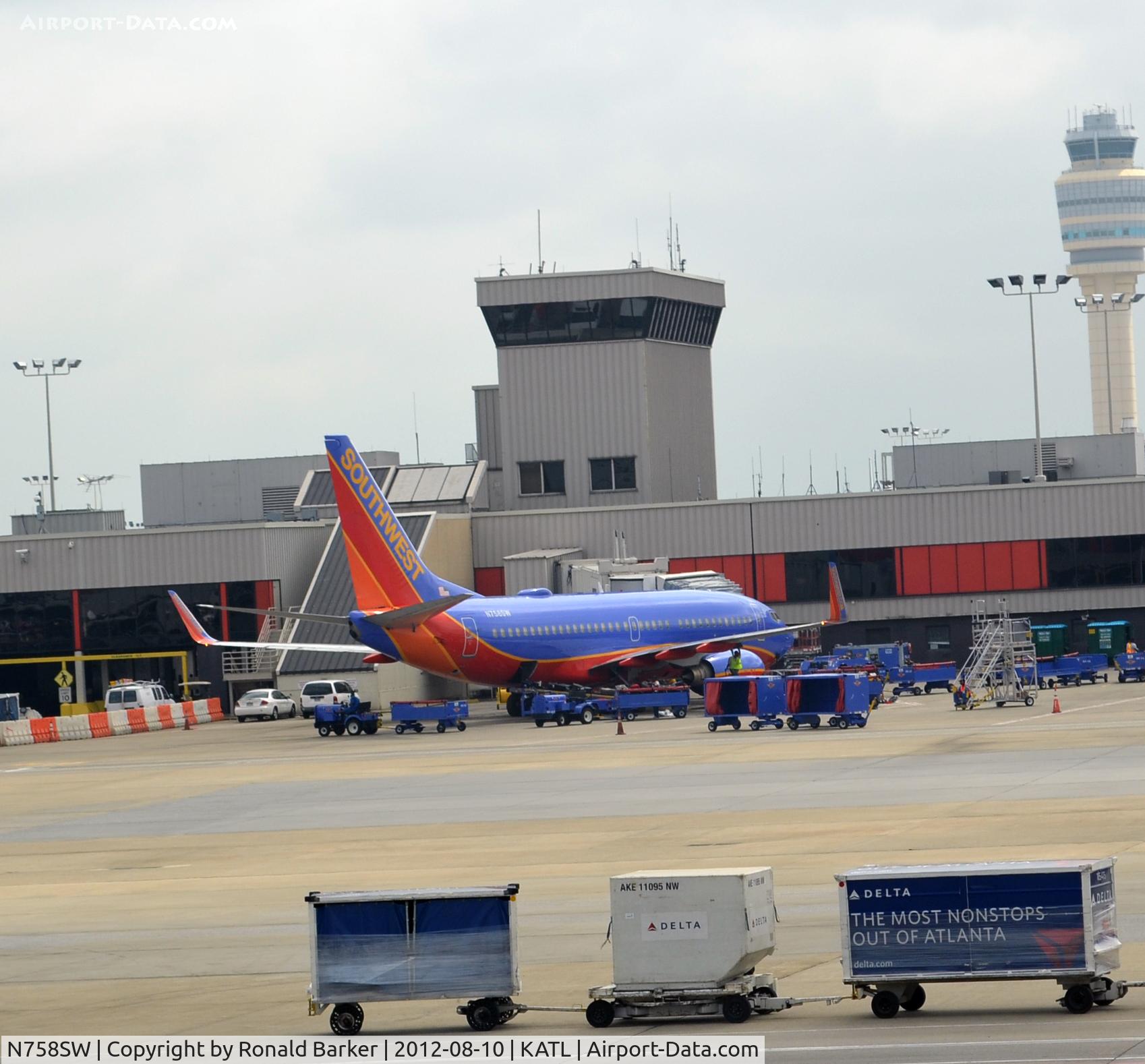 N758SW, 1999 Boeing 737-7H4 C/N 27873, Atlanta