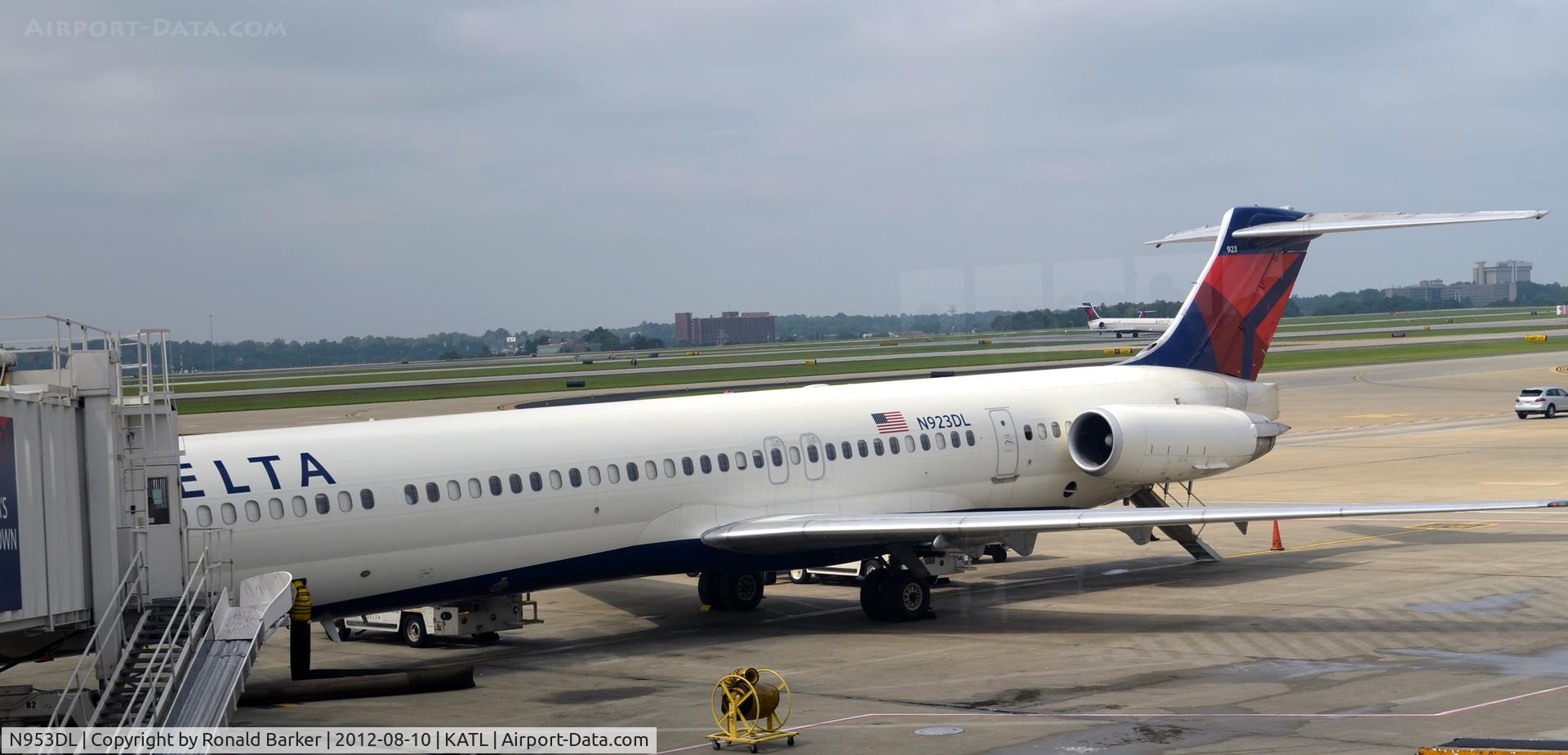 N953DL, 1990 McDonnell Douglas MD-88 C/N 49884, Atlanta