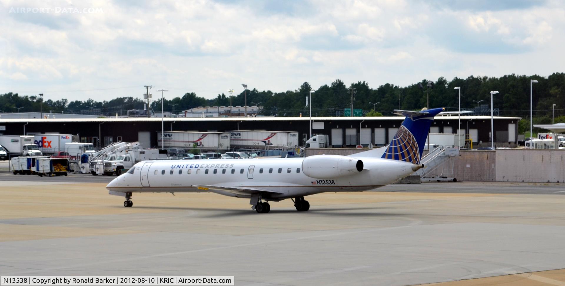 N13538, 2001 Embraer ERJ-145LR (EMB-145LR) C/N 145527, Taxi RIC