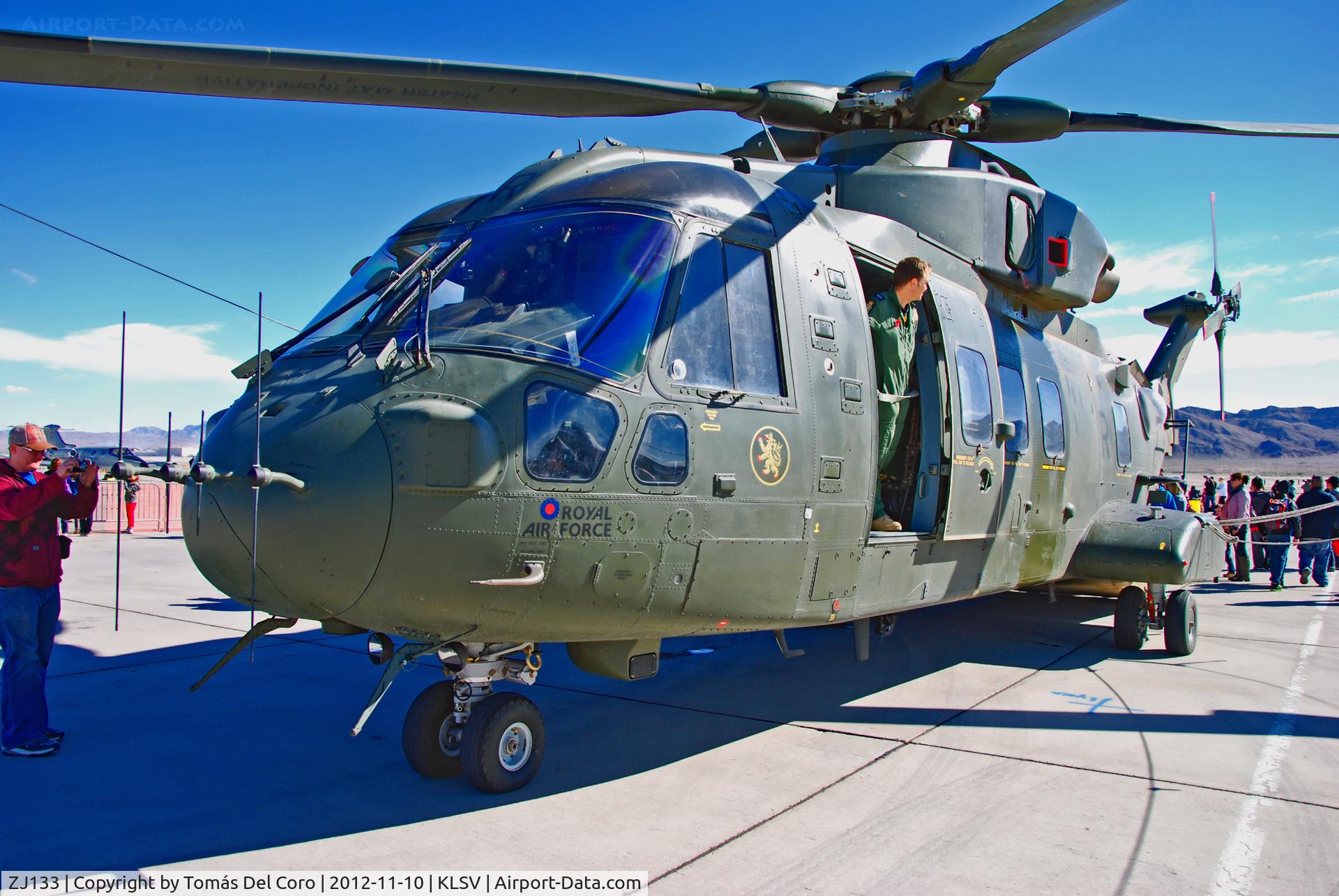 ZJ133, Westland Merlin HC.3 C/N 50181/RAF17, United Kingdom - Royal Air Force (RAF) Agusta-Westland Merlin HC.3 ZJ133 cn 50181

Aviation Nation 2012

Las Vegas - Nellis AFB (LSV / KLSV)
USA - Nevada, November 10, 2012
Photo: Tomas Del Coro
