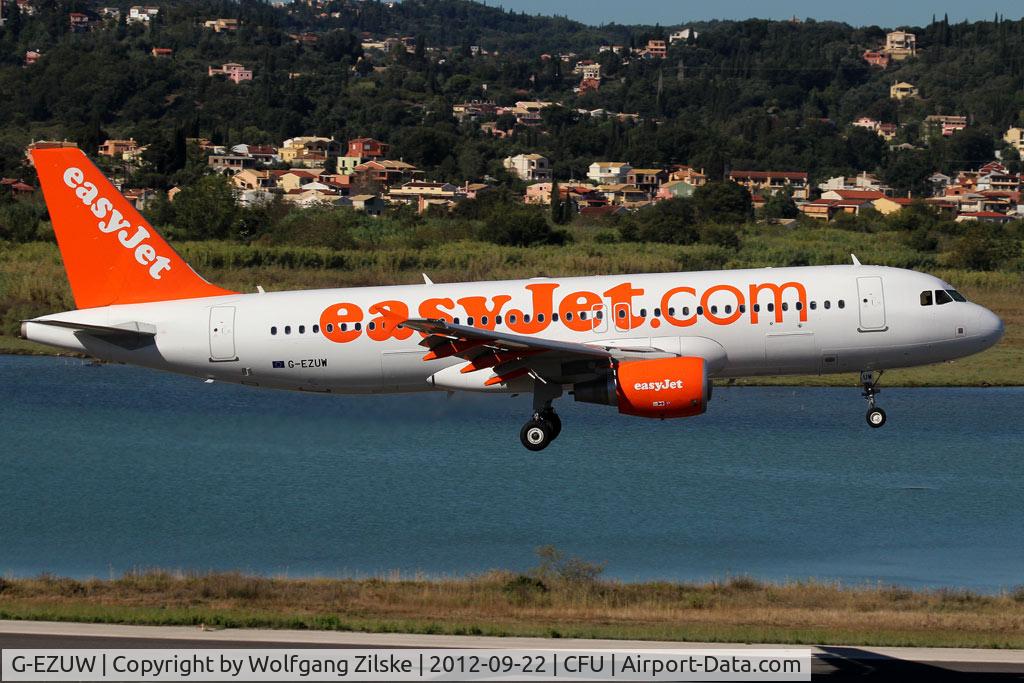 G-EZUW, 2012 Airbus A320-214 C/N 5116, visitor