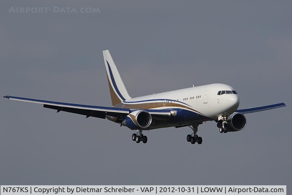 N767KS, 1996 Boeing 767-24QER C/N 28270, Boeing 767-200