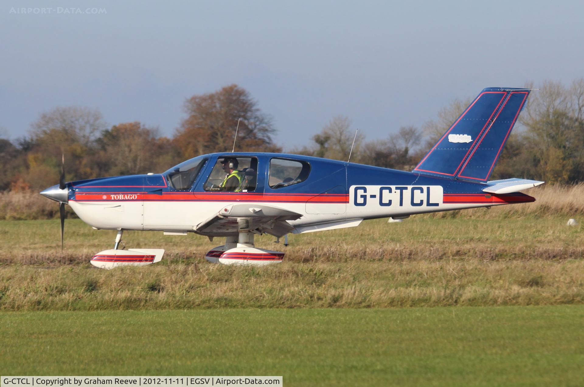 G-CTCL, 1990 Socata TB-10 Tobago C/N 1107, Landing at Old Buckenham.