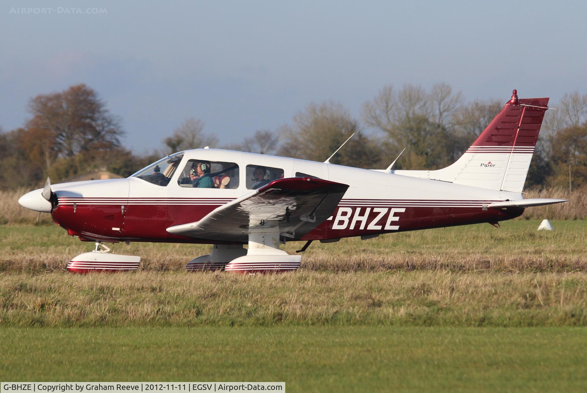 G-BHZE, 1978 Piper PA-28-181 Cherokee Archer II C/N 28-7890291, Landing at Old Buckenham.