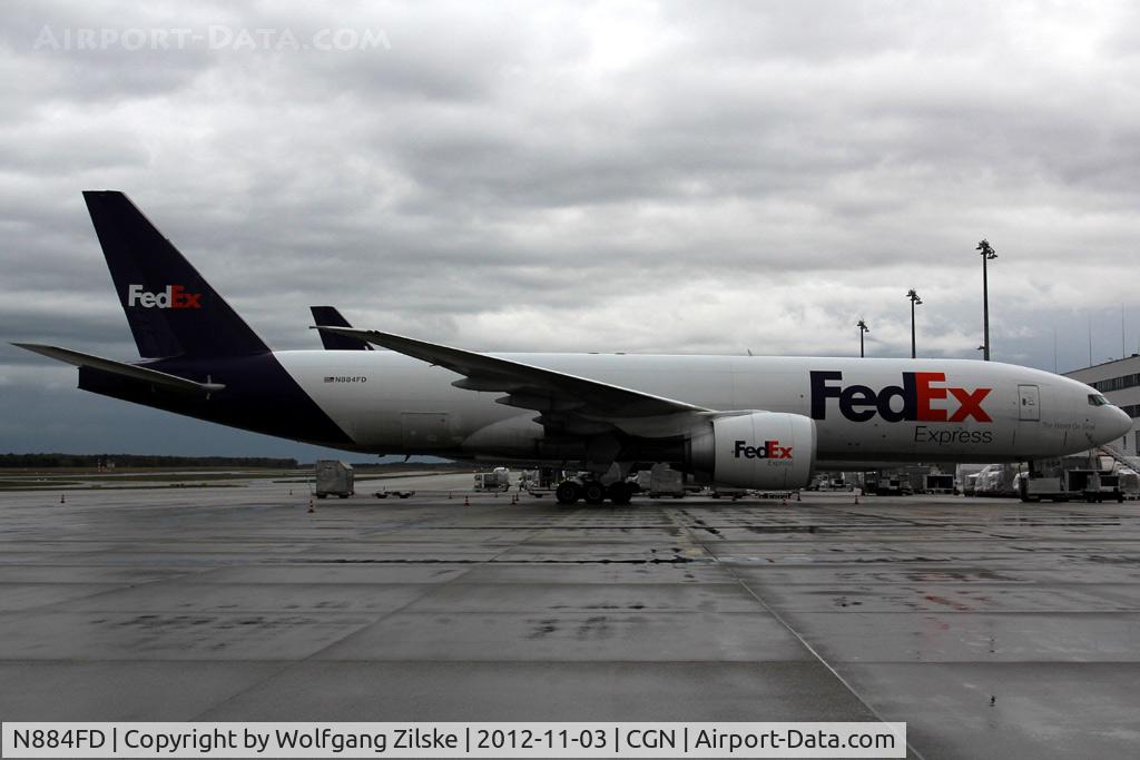 N884FD, 2010 Boeing 777-FS2 C/N 37137, visitor