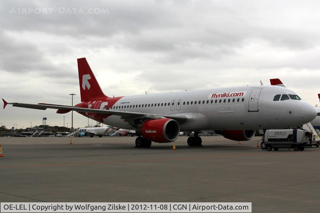 OE-LEL, 2006 Airbus A320-214 C/N 2668, visitor