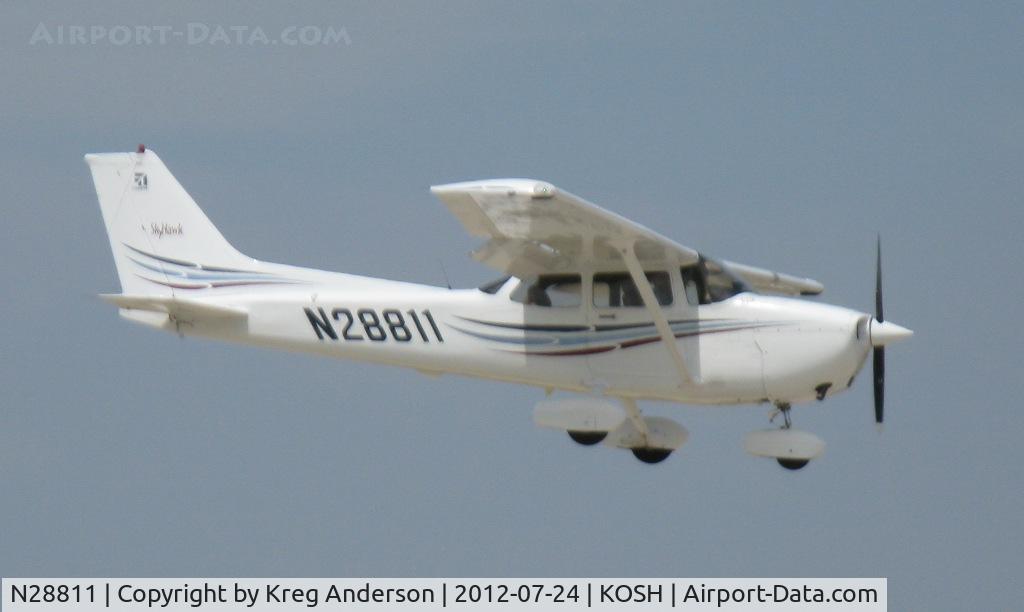 N28811, 2004 Cessna 172R C/N 17281232, EAA AirVenture 2012