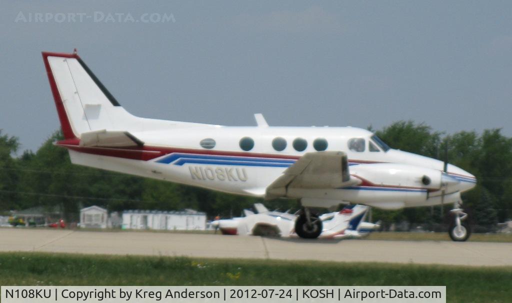 N108KU, 1972 Beech C90 King Air C/N LJ-568, EAA AirVenture 2012