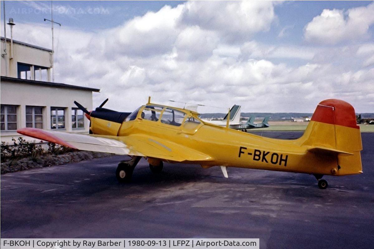 F-BKOH, Morane-Saulnier MS-733 Alcyon C/N 63, Morane-Saulnier MS.733 Alcyon [63] St. Cyr-L Ecole~F 13/09/1980. Image taken from a slide.