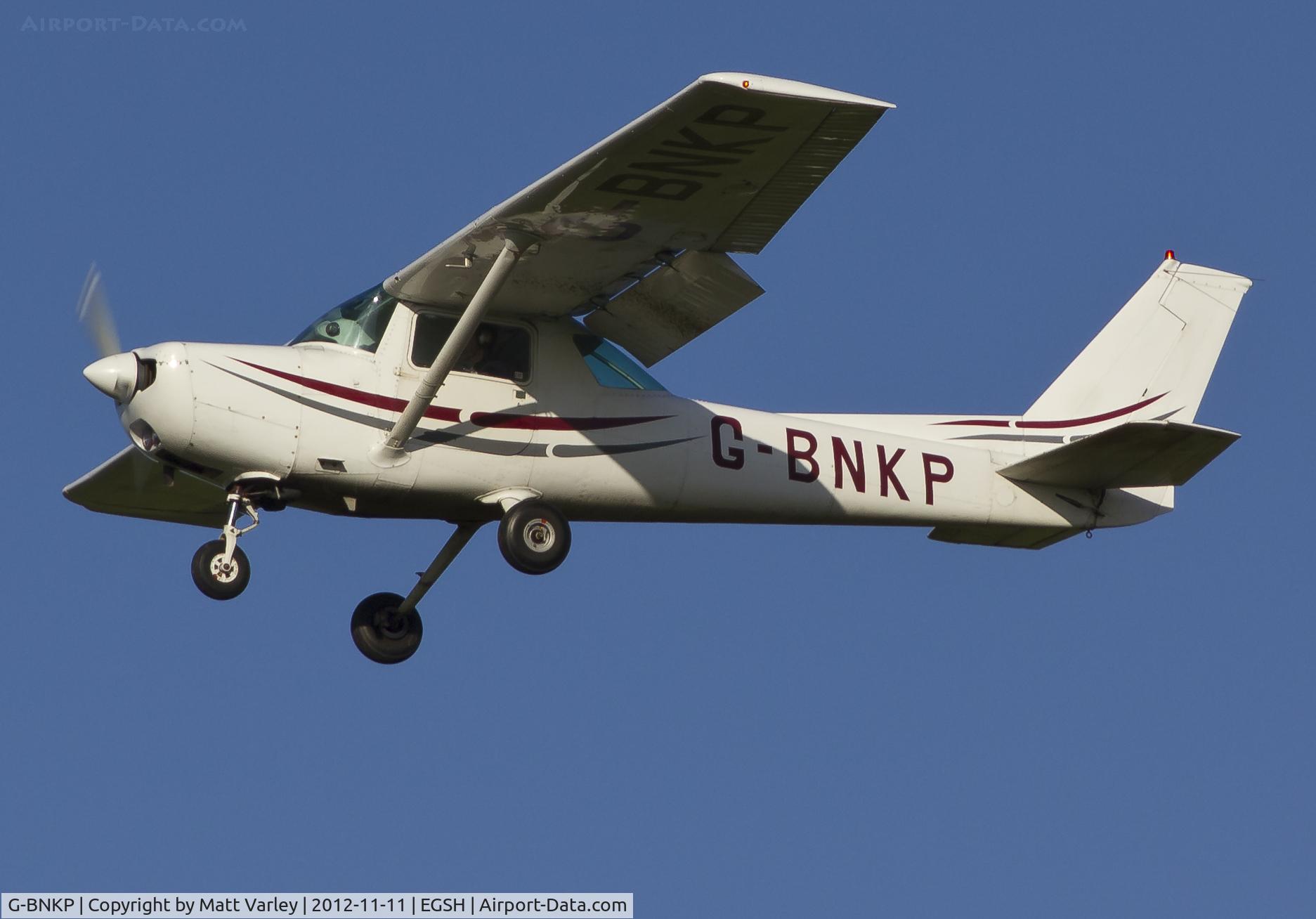 G-BNKP, 1978 Cessna 152 C/N 152-81286, Arriving at EGSH.