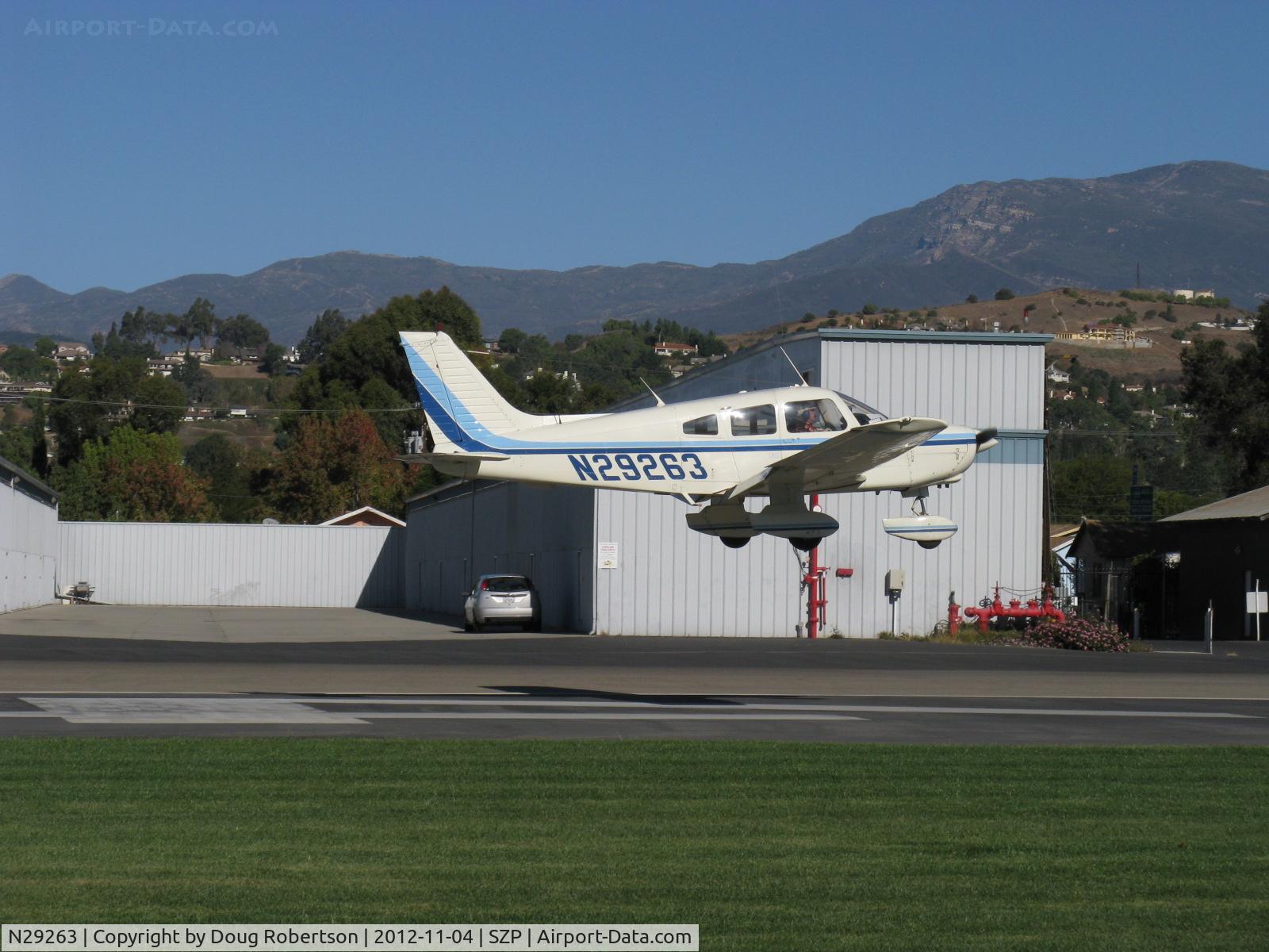 N29263, 1979 Piper PA-28-161 C/N 28-7916429, 1979 Piper PA-28-161 WARRIOR II, Lycoming O-320-D3G 160 Hp, landing Rwy 04