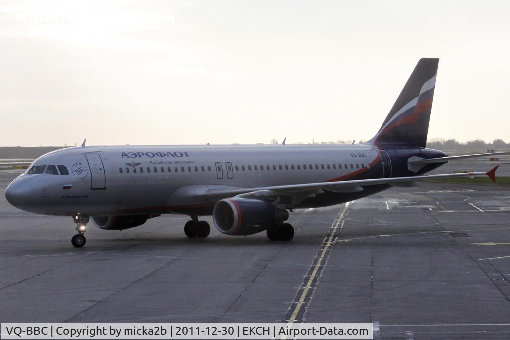 VQ-BBC, 2009 Airbus A320-214 C/N 3835, Taxiing