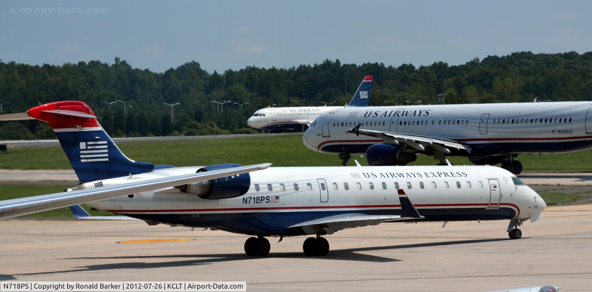 N718PS, 2004 Bombardier CRJ-701 (CL-600-2C10) Regional Jet C/N 10175, Taxi CLT